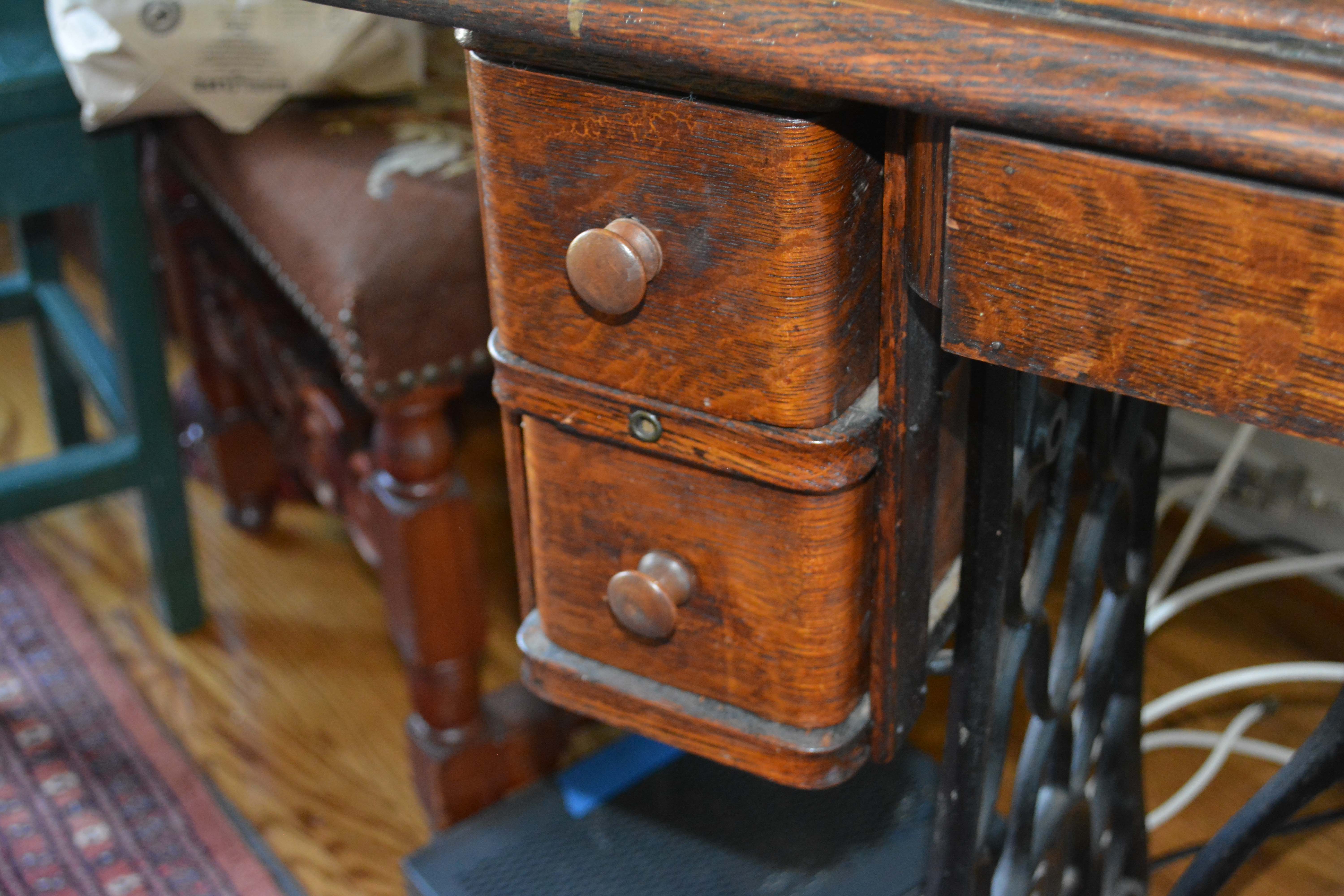 Antique Singer Treadle Sewing Machine