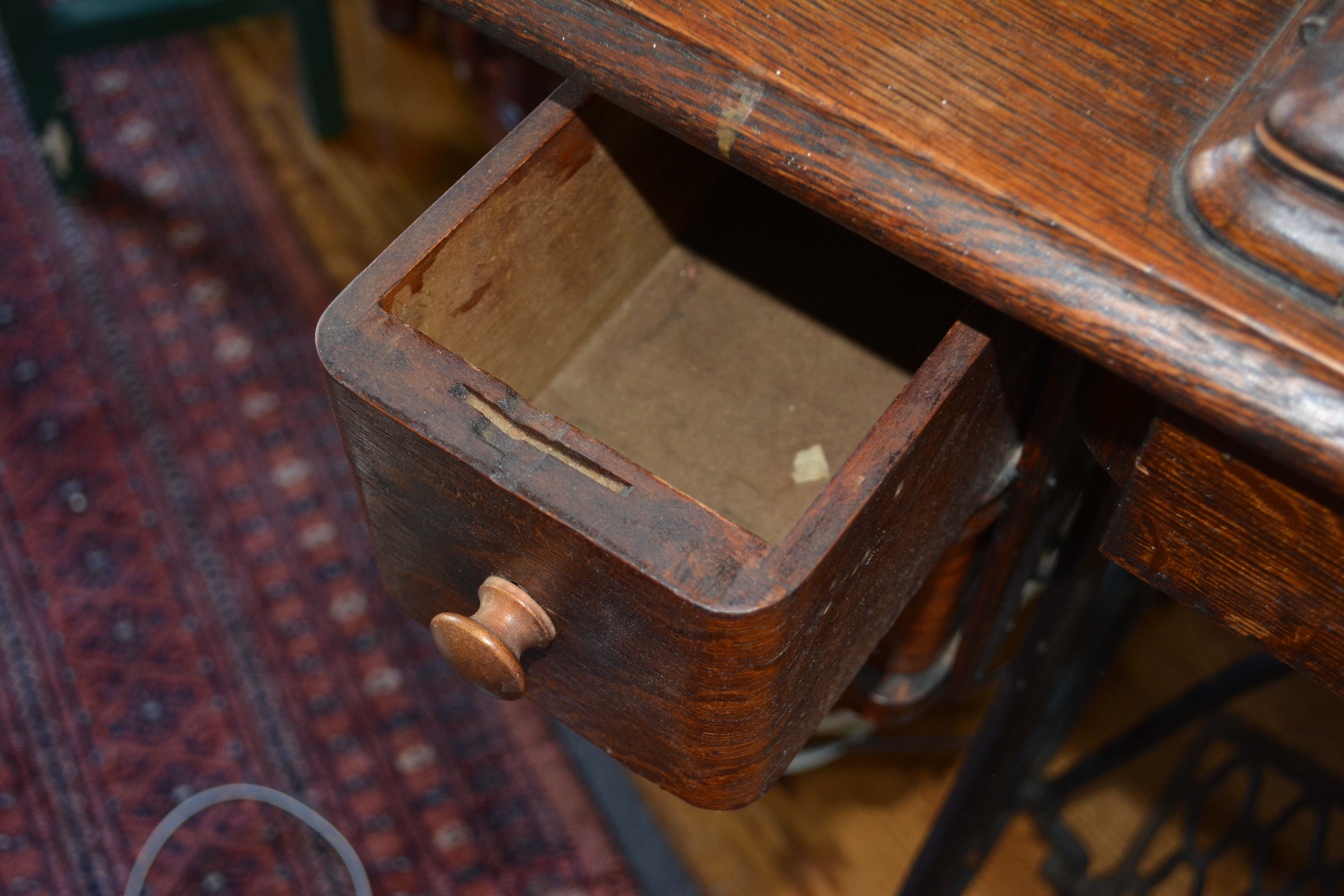 Antique Singer Treadle Sewing Machine