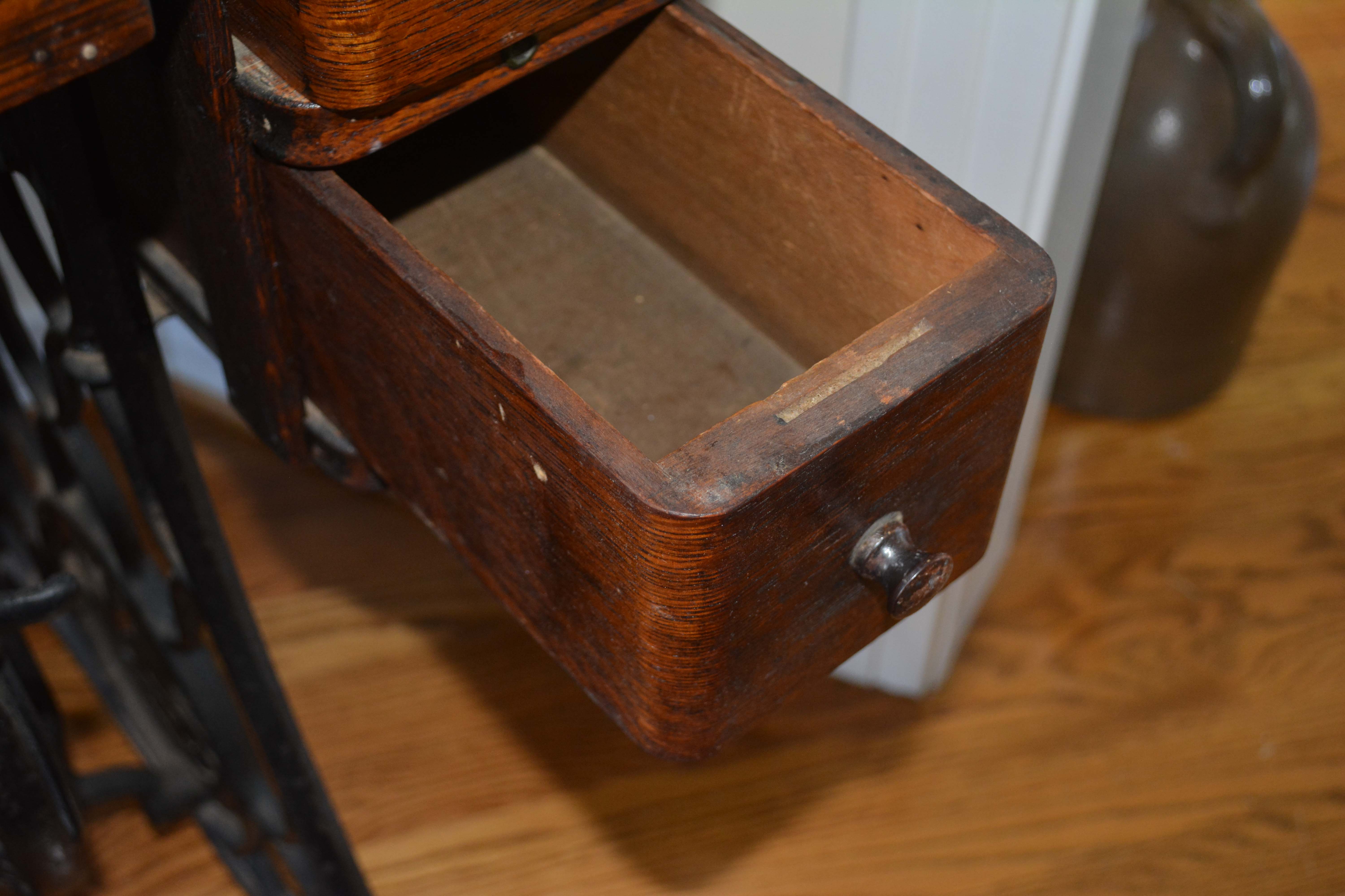 Antique Singer Treadle Sewing Machine