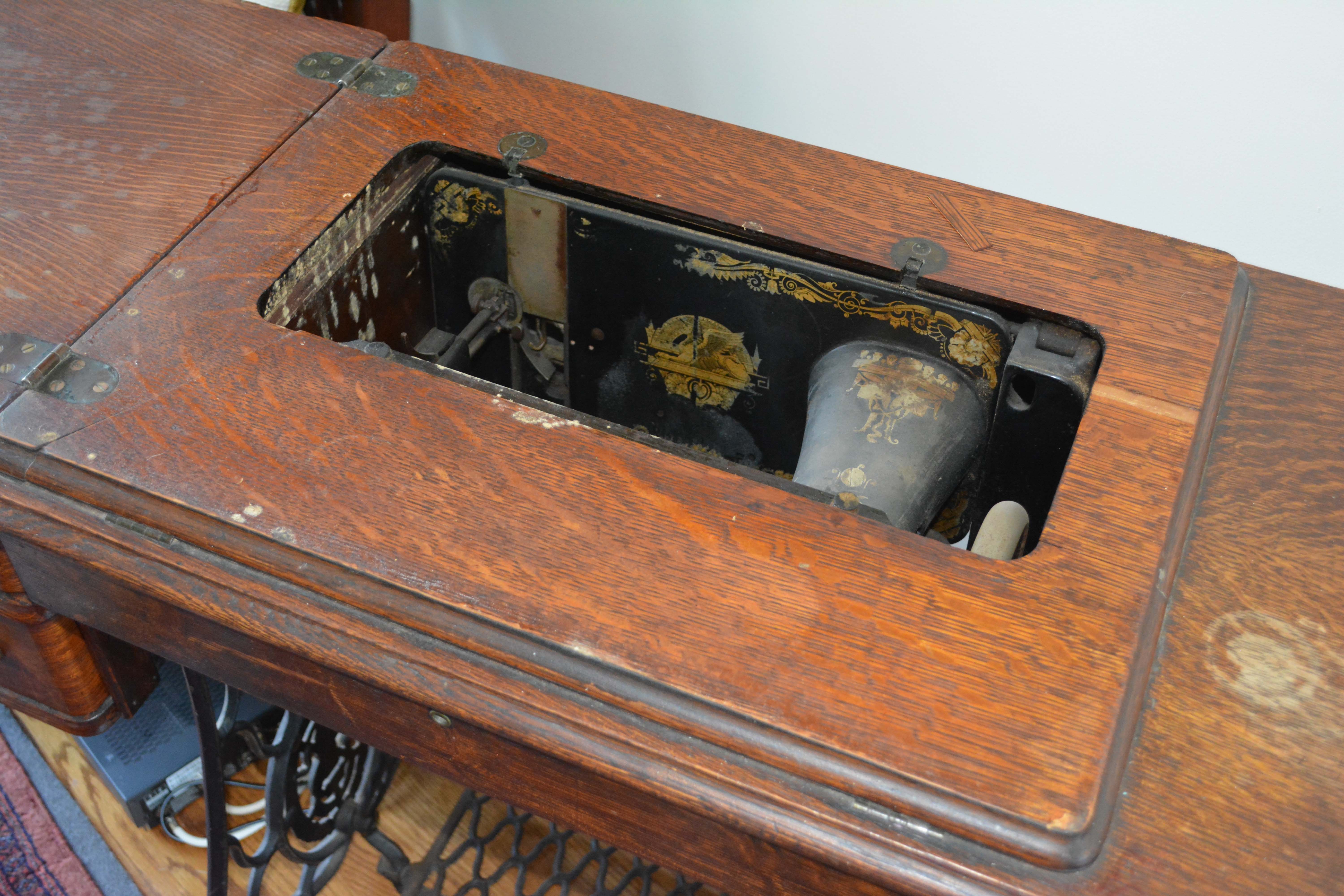 Antique Singer Treadle Sewing Machine
