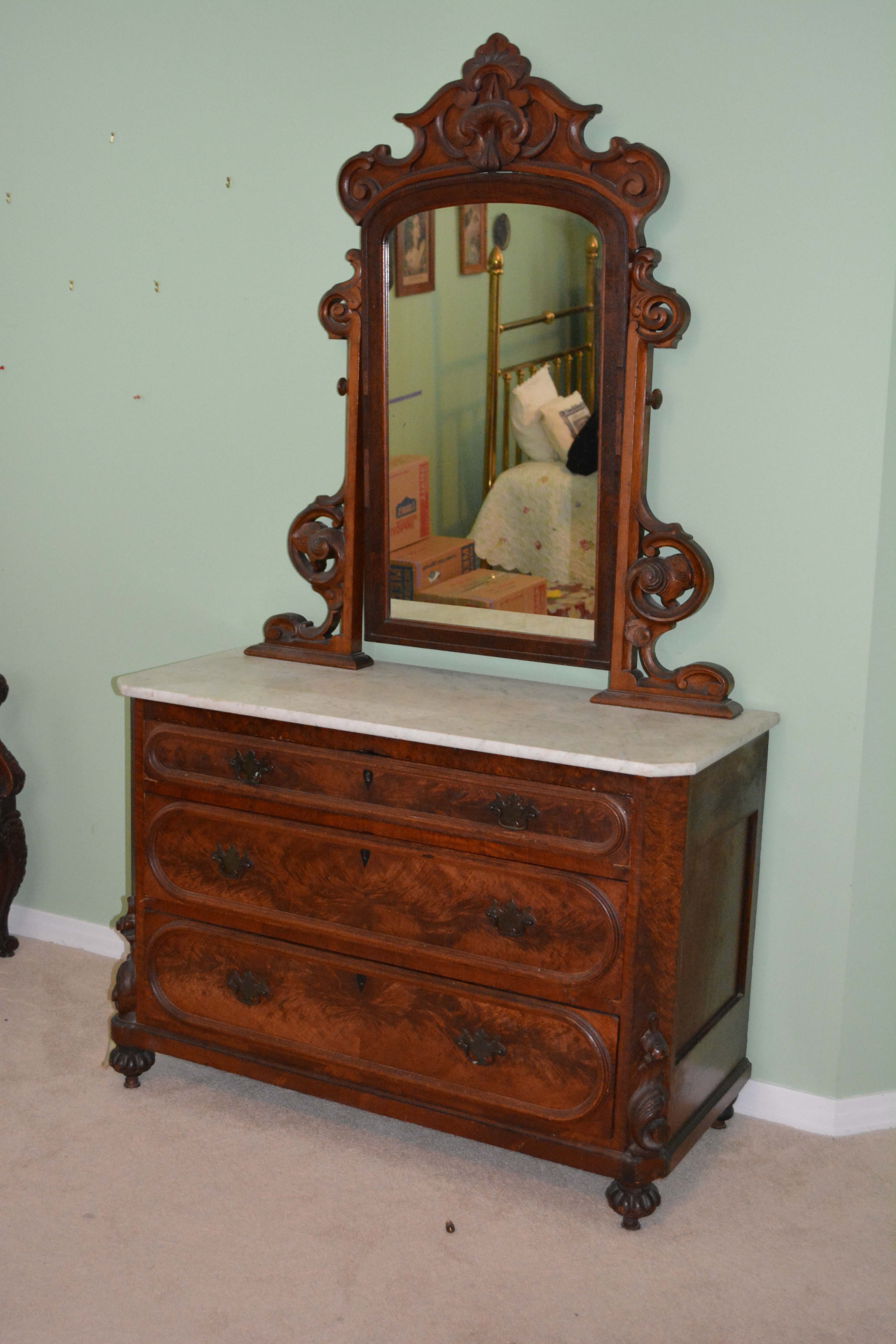 Antique Early Victorian Chest of Drawers with Mirror