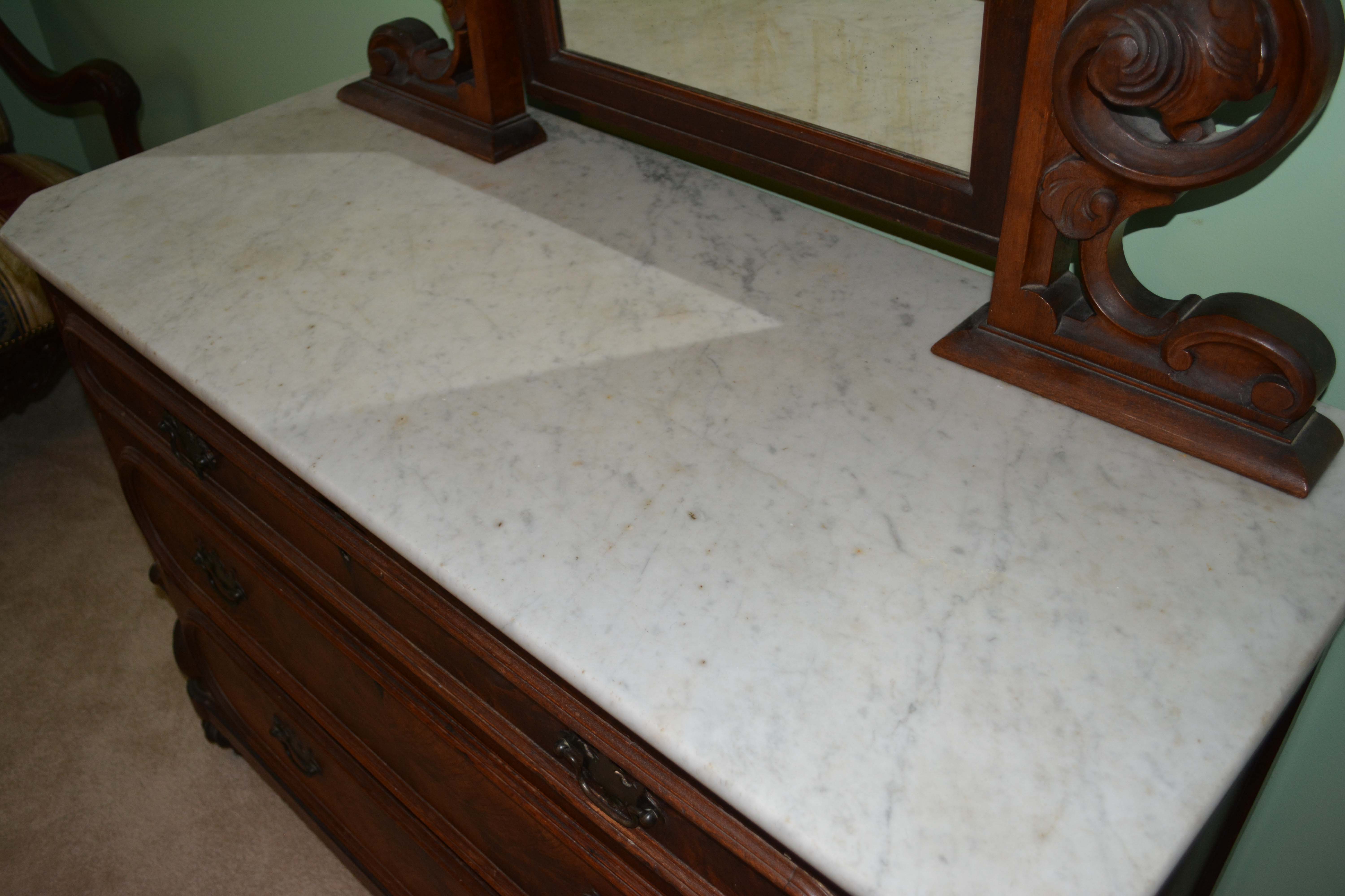 Antique Early Victorian Chest of Drawers with Mirror