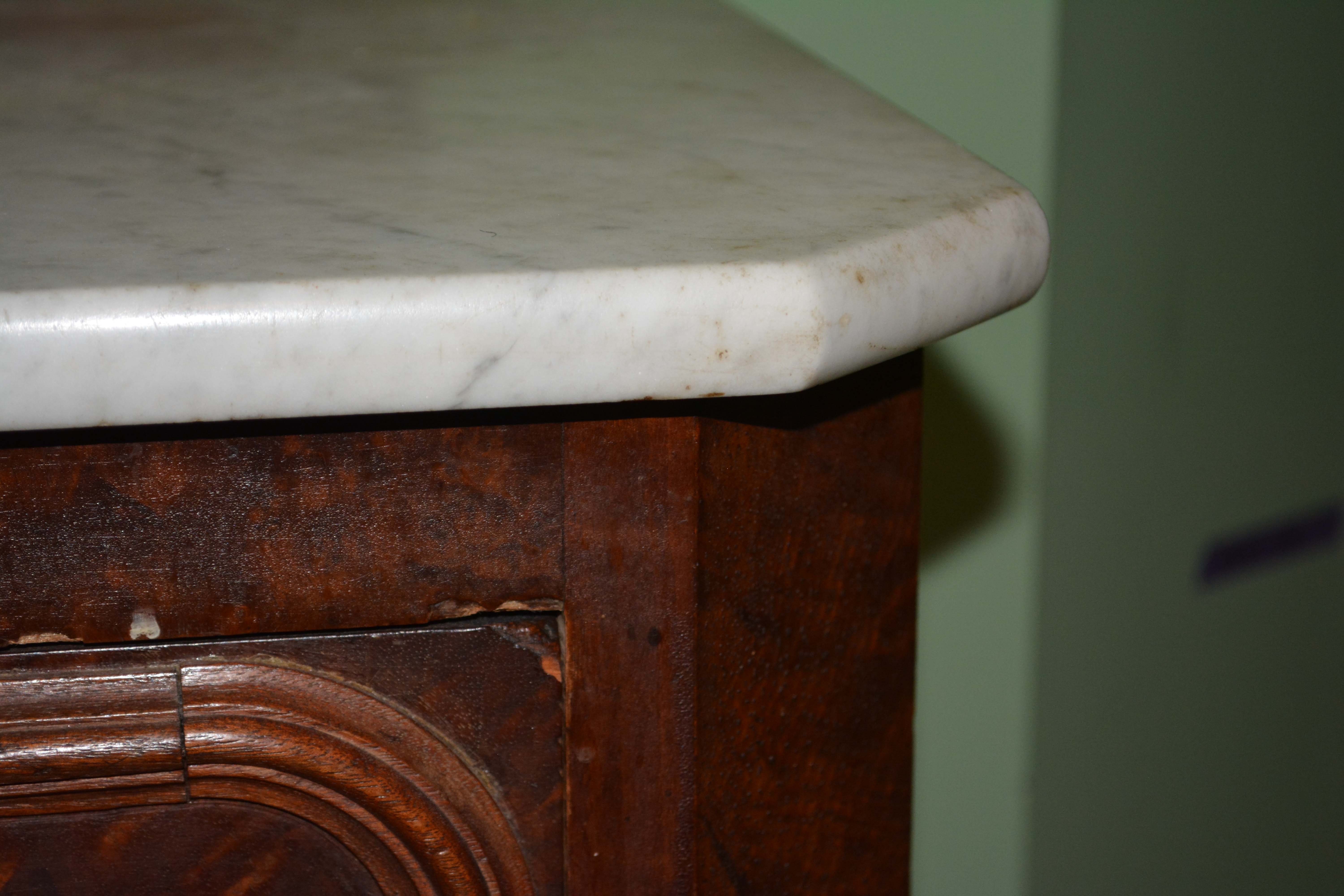 Antique Early Victorian Chest of Drawers with Mirror