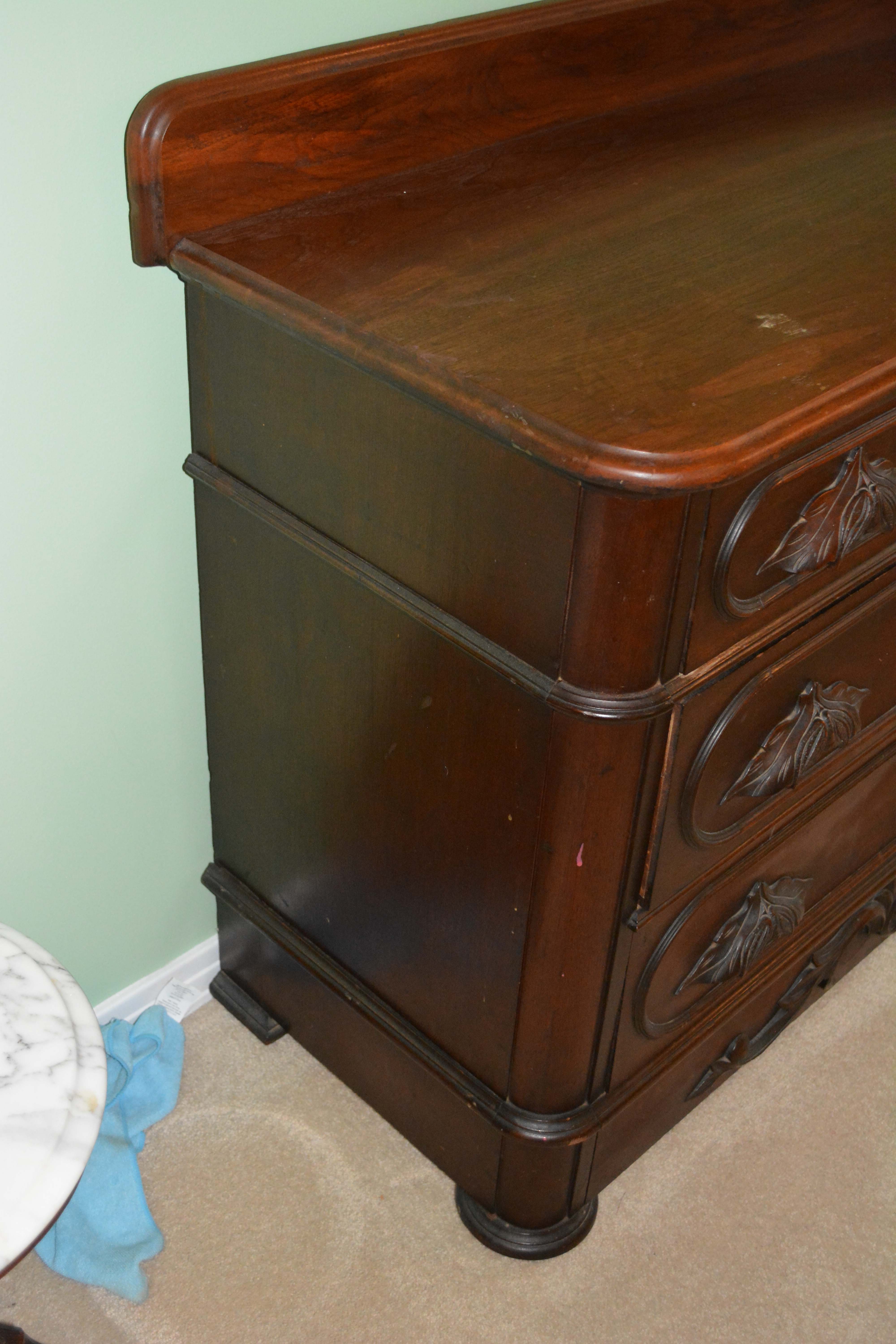 Antique Victorian Walnut Chest of Drawers