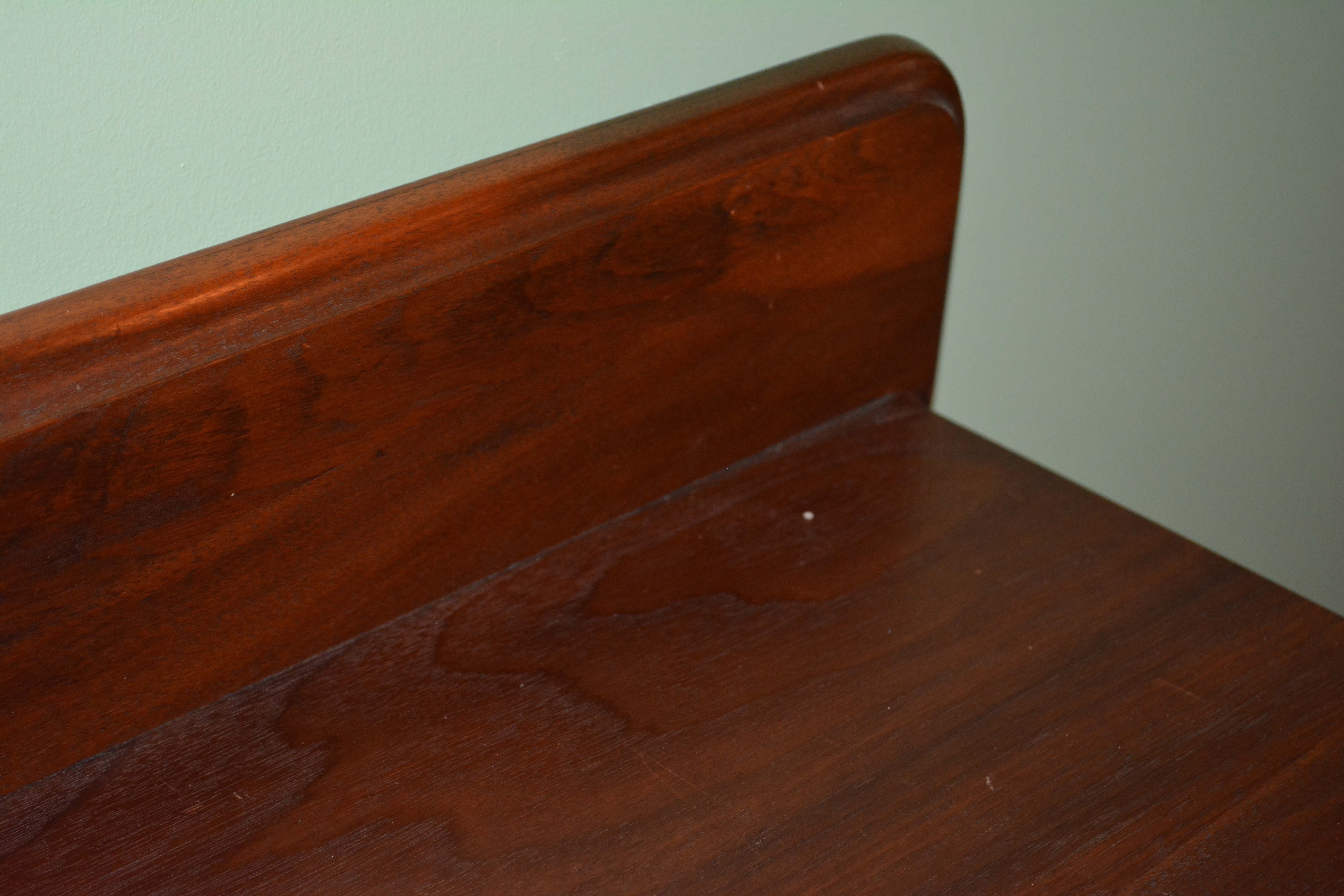 Antique Victorian Walnut Chest of Drawers