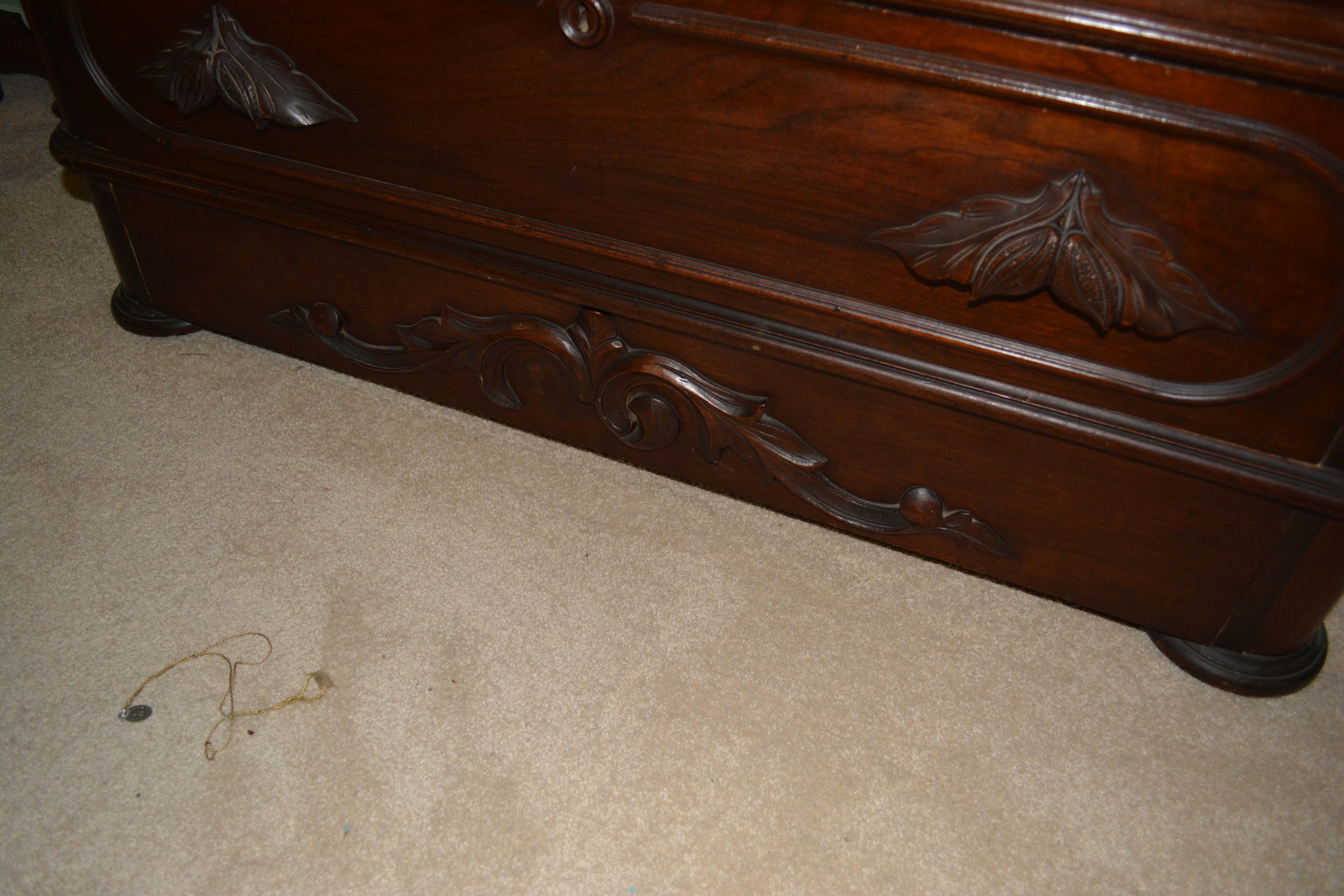 Antique Victorian Walnut Chest of Drawers