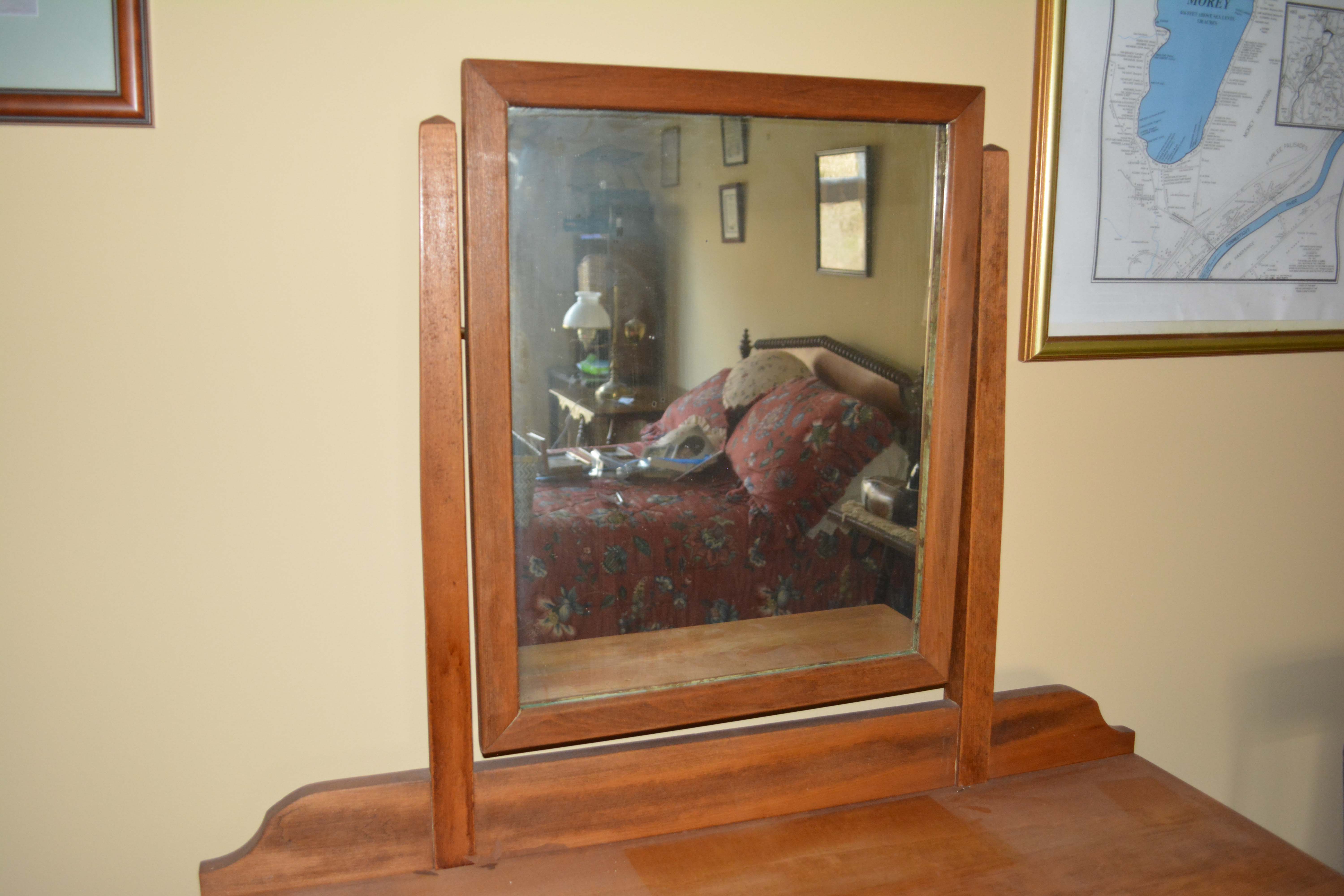 Vintage Mirrored Chest of Drawers