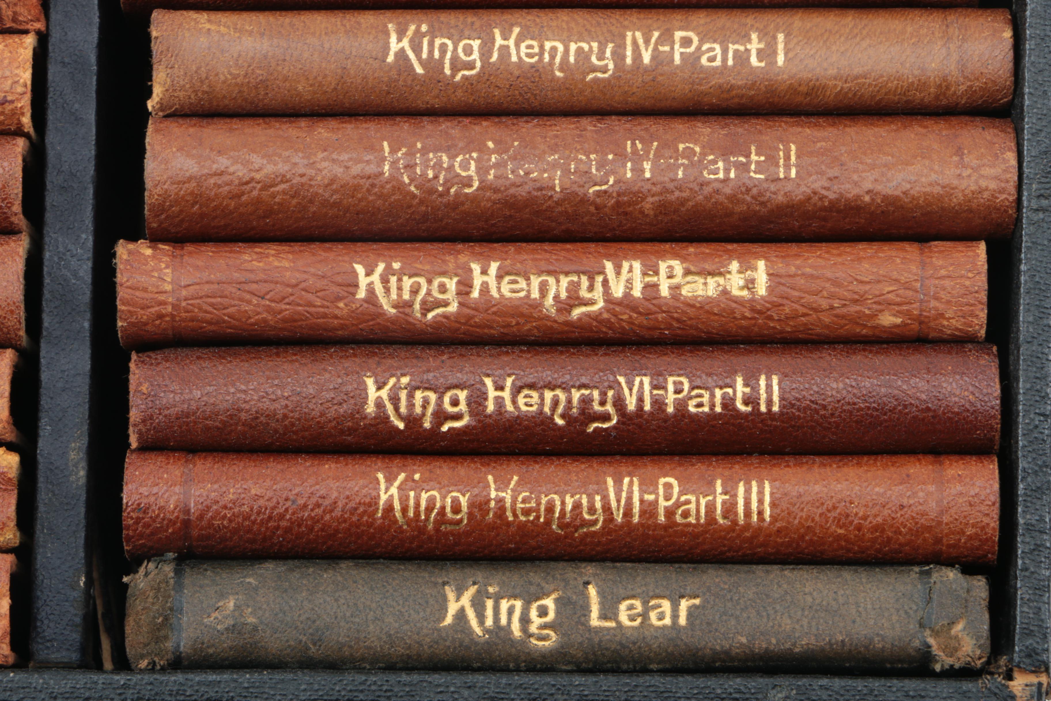 Circa 1920s Knickerbocker Leather Miniature "Shakespeare's Works" Boxed Set