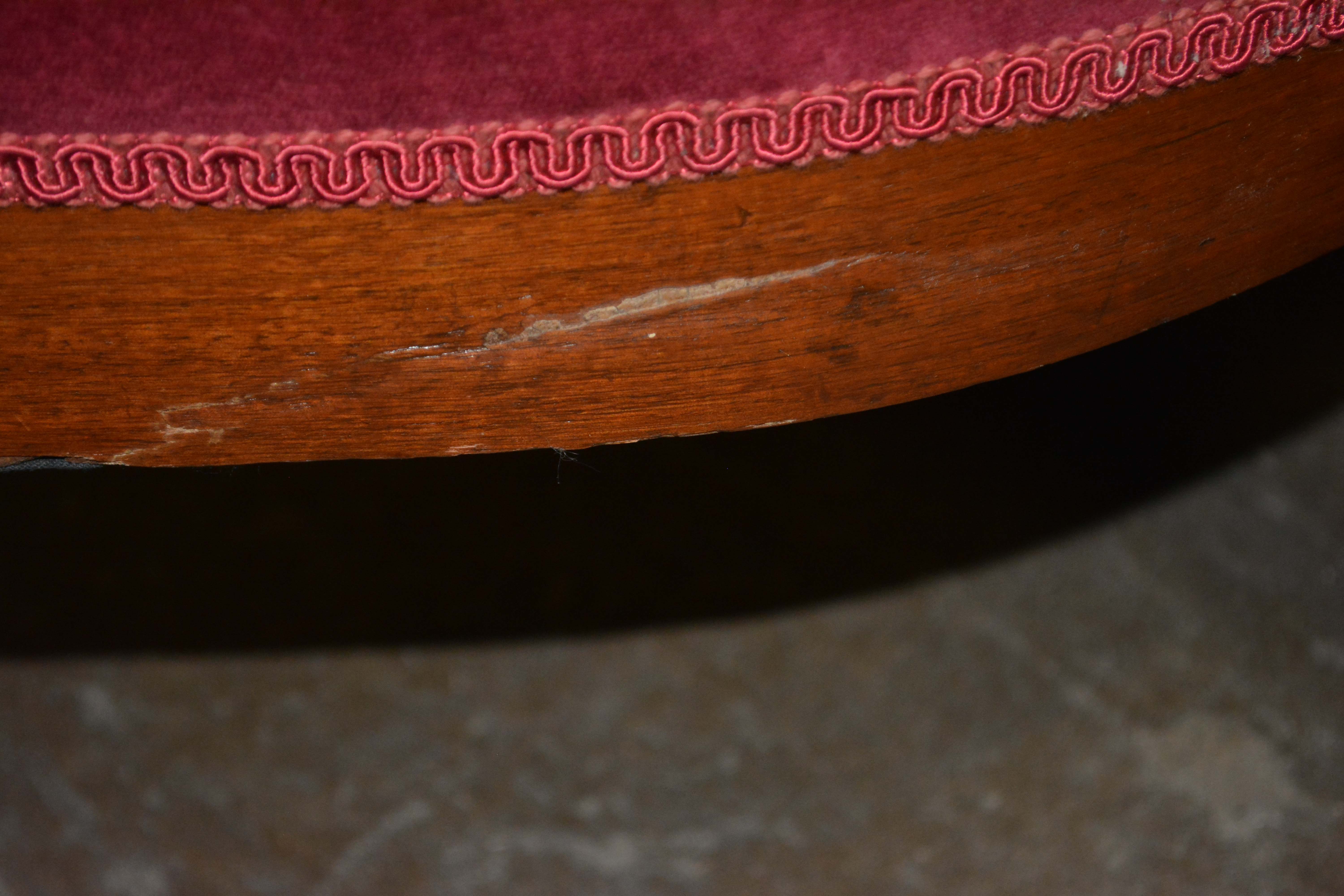 Antique Victorian Walnut Settee