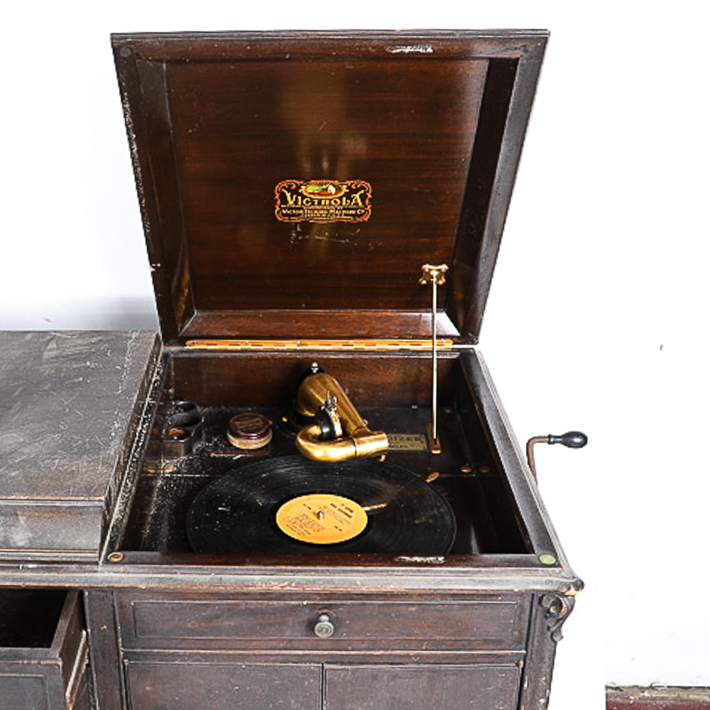 Antique Wurlitzer Victrola Phonograph Console