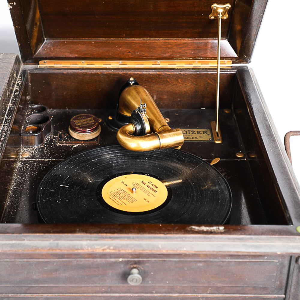 Antique Wurlitzer Victrola Phonograph Console