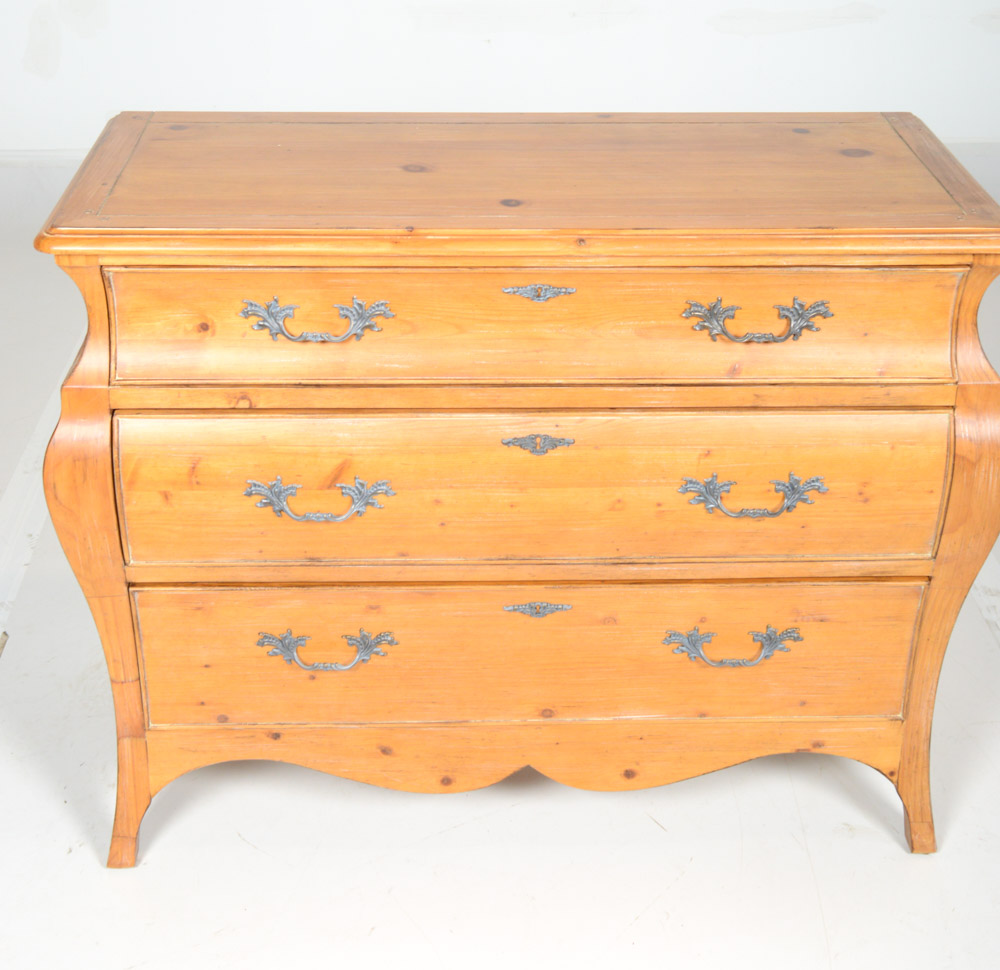 Ethan Allen French Provincial Pine Chest of Drawers