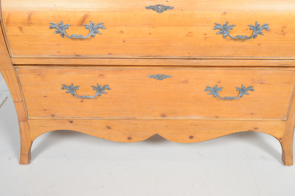 Ethan Allen French Provincial Pine Chest of Drawers