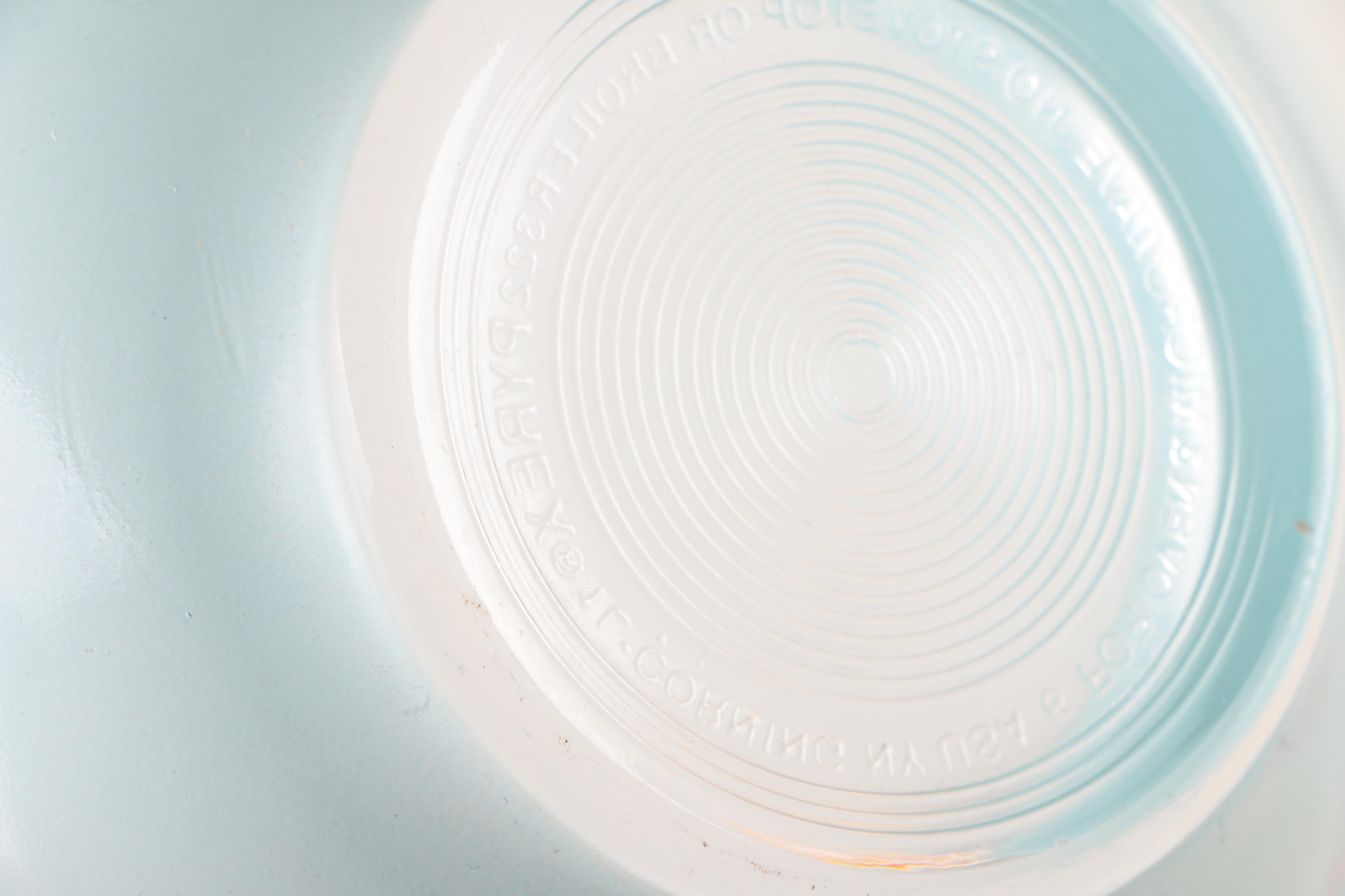 Pyrex "Daisy" Nesting Bowls and Other Serving Bowls and Pan