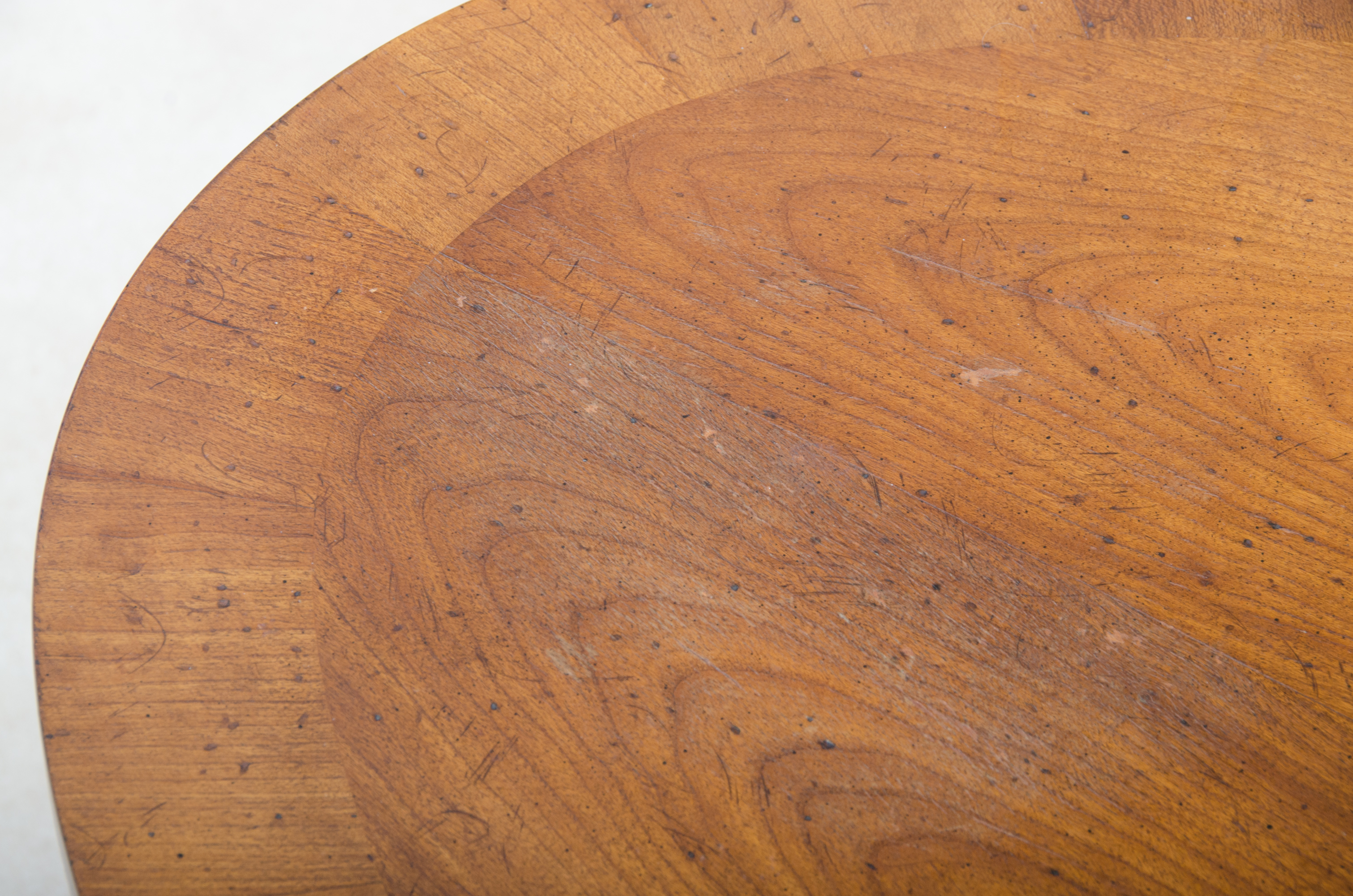 Vintage Traditional Style Coffee Table