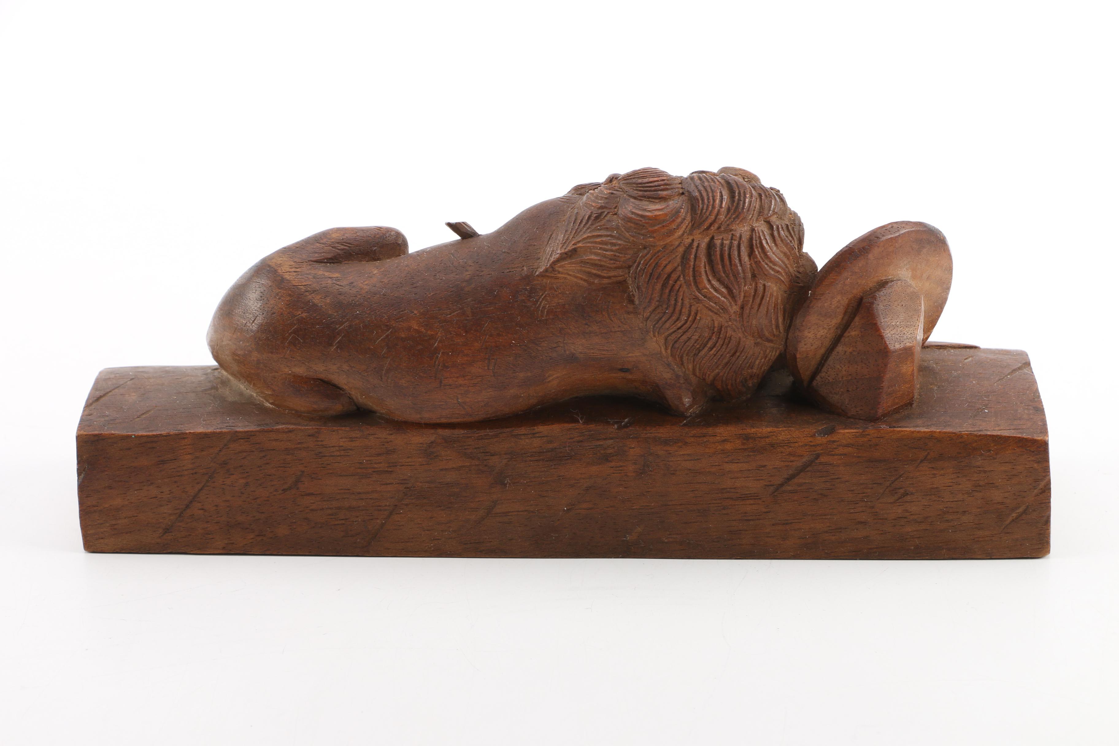 Wooden Wounded Lion "Helvetiorum Fidei Ac Virtuti" Figurine and Decor