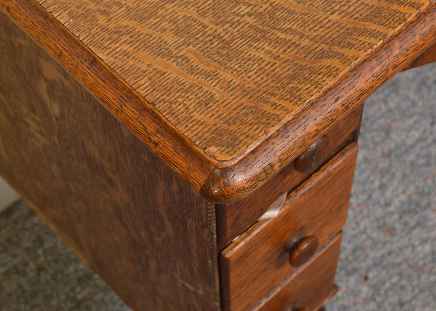 Antique Singer Treadle Cabinet
