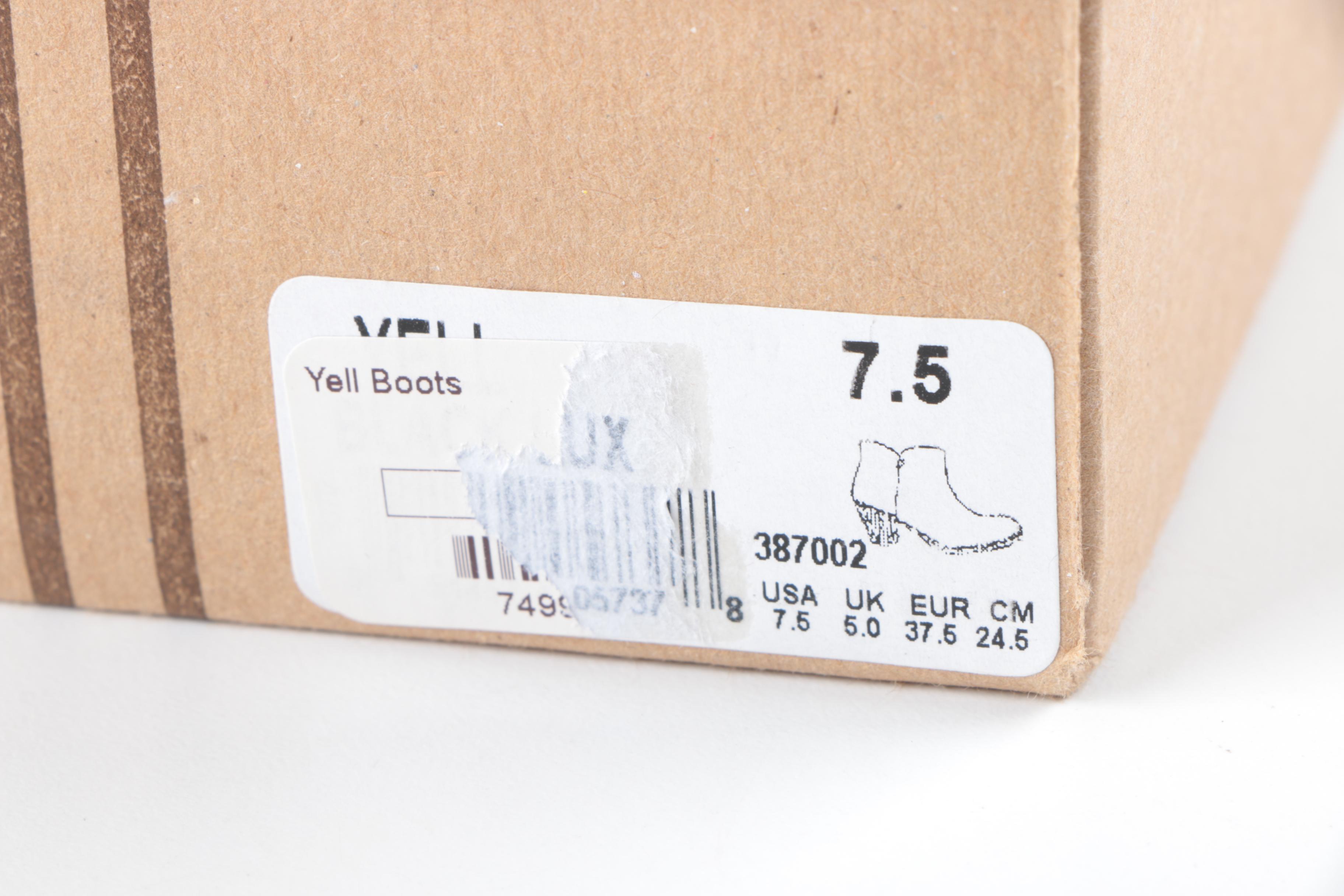 Bed Stu Yell Cobbler Series Black Leather Booties