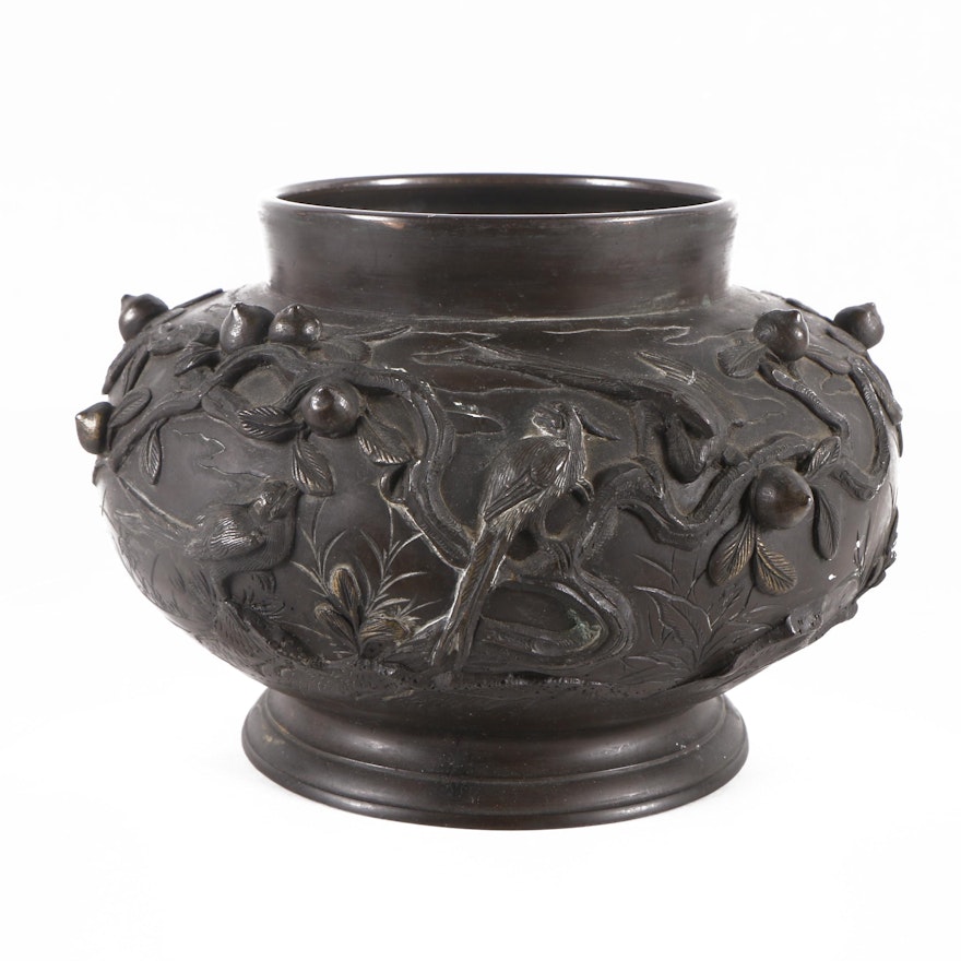 Japanese Meiji Period (1868-1912) Bronze Vase