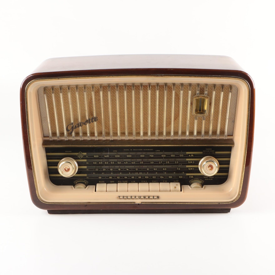 Mid Century Modern Telefunken "Gavotte" Radio