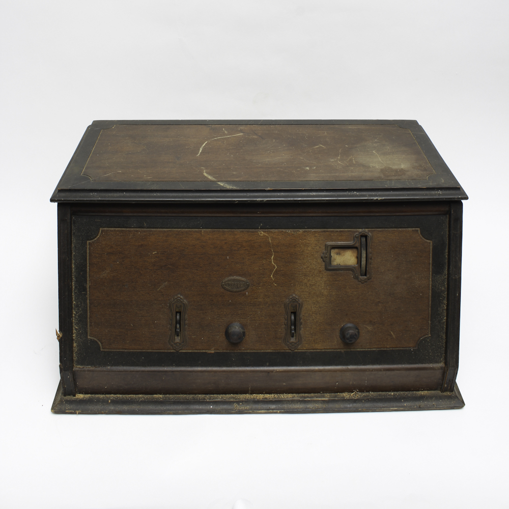 Vintage Crosley Model 5-50 Tube Radio