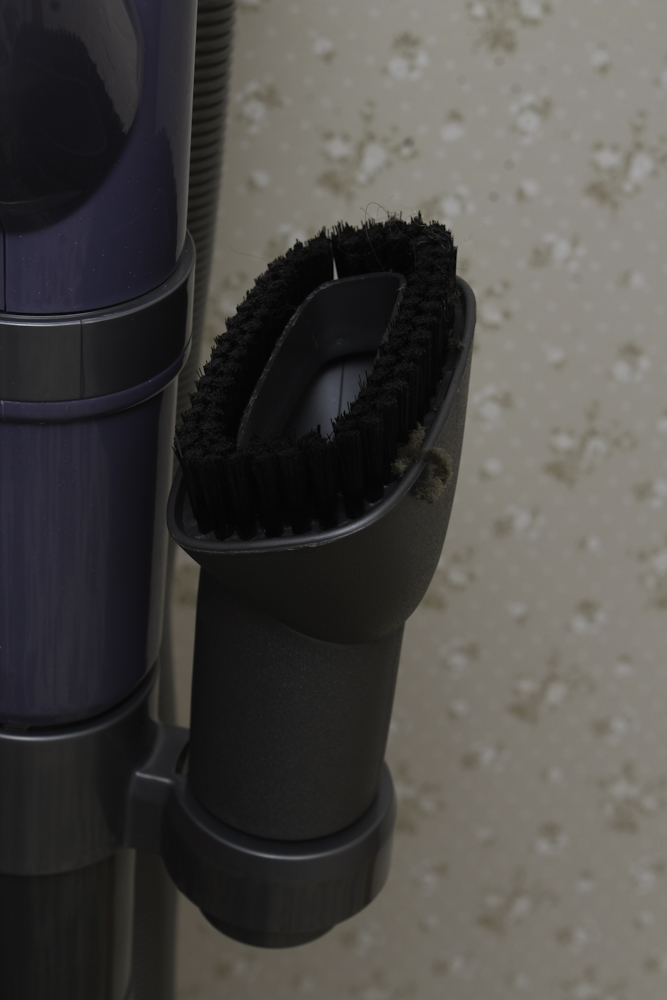 Shark Vacuum Cleaner with Navigator and Lift-Away NV352 31