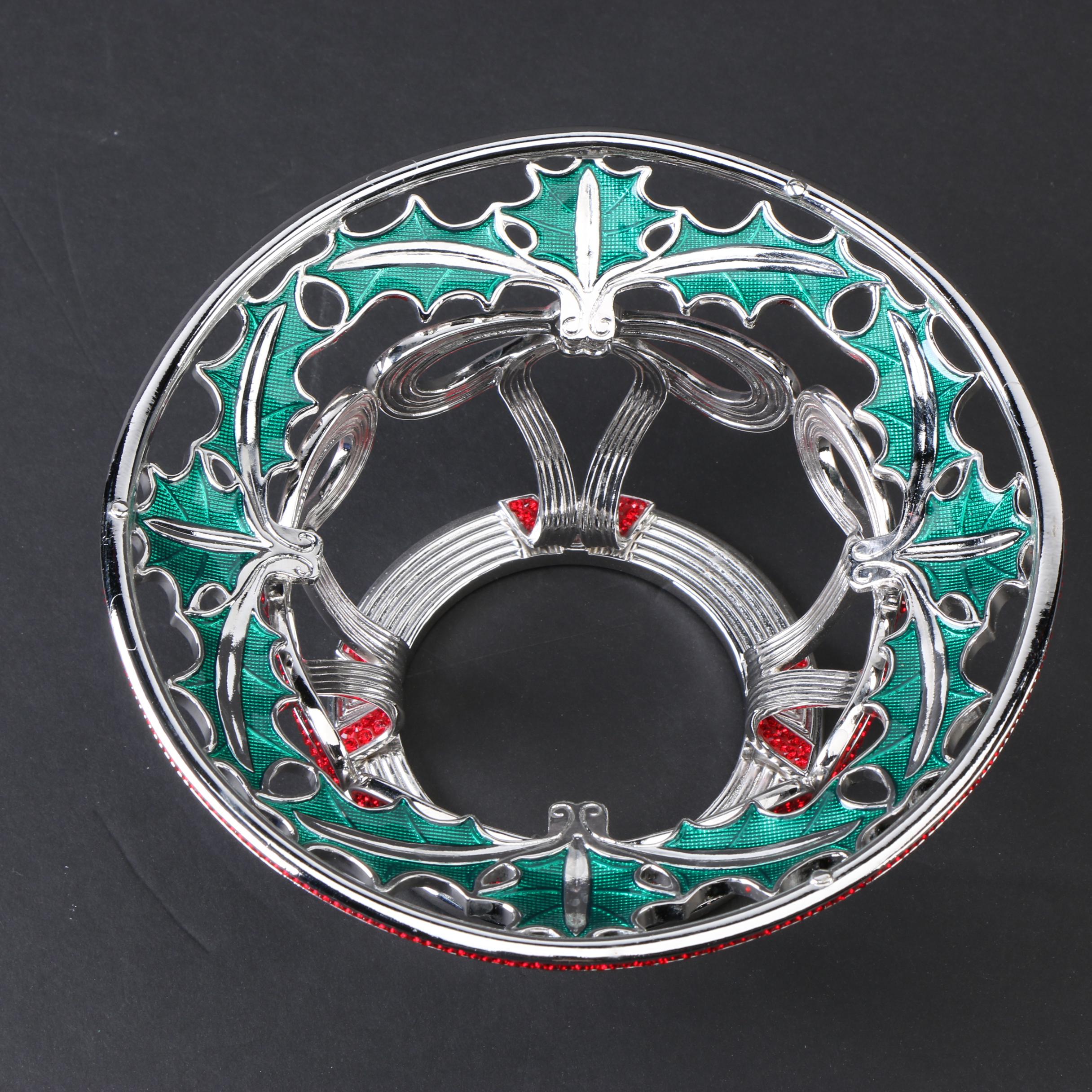 2004 Swarovski "Holiday" Crystal Bowl Set