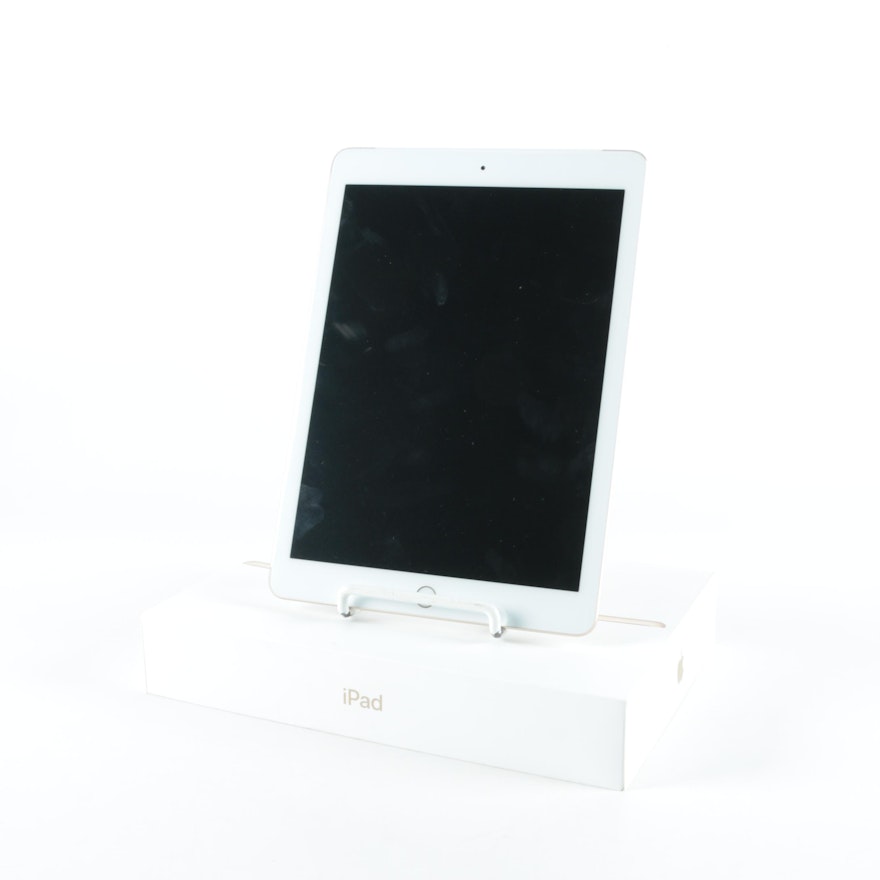 32GB iPad Tablet