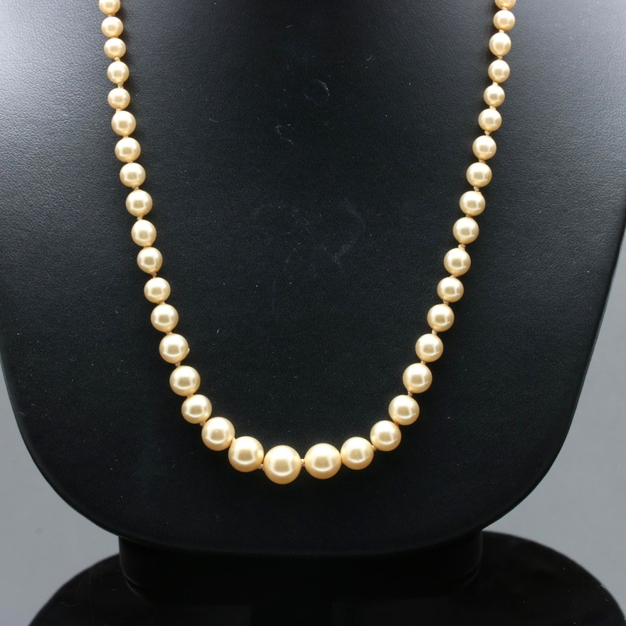 10K White Gold Imitation Pearl Necklace