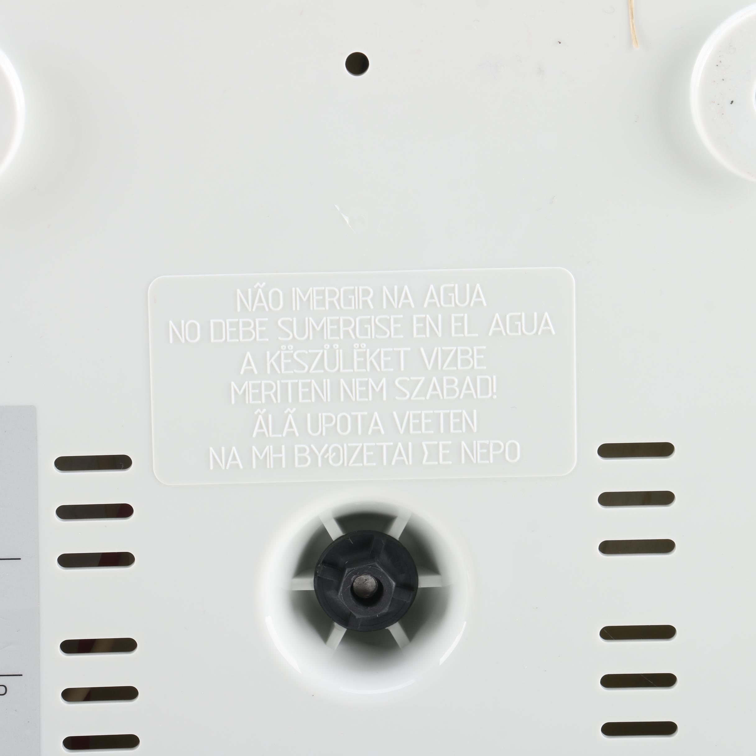 Collection of Kitchen Appliances Including DeLonghi Deep Fryer