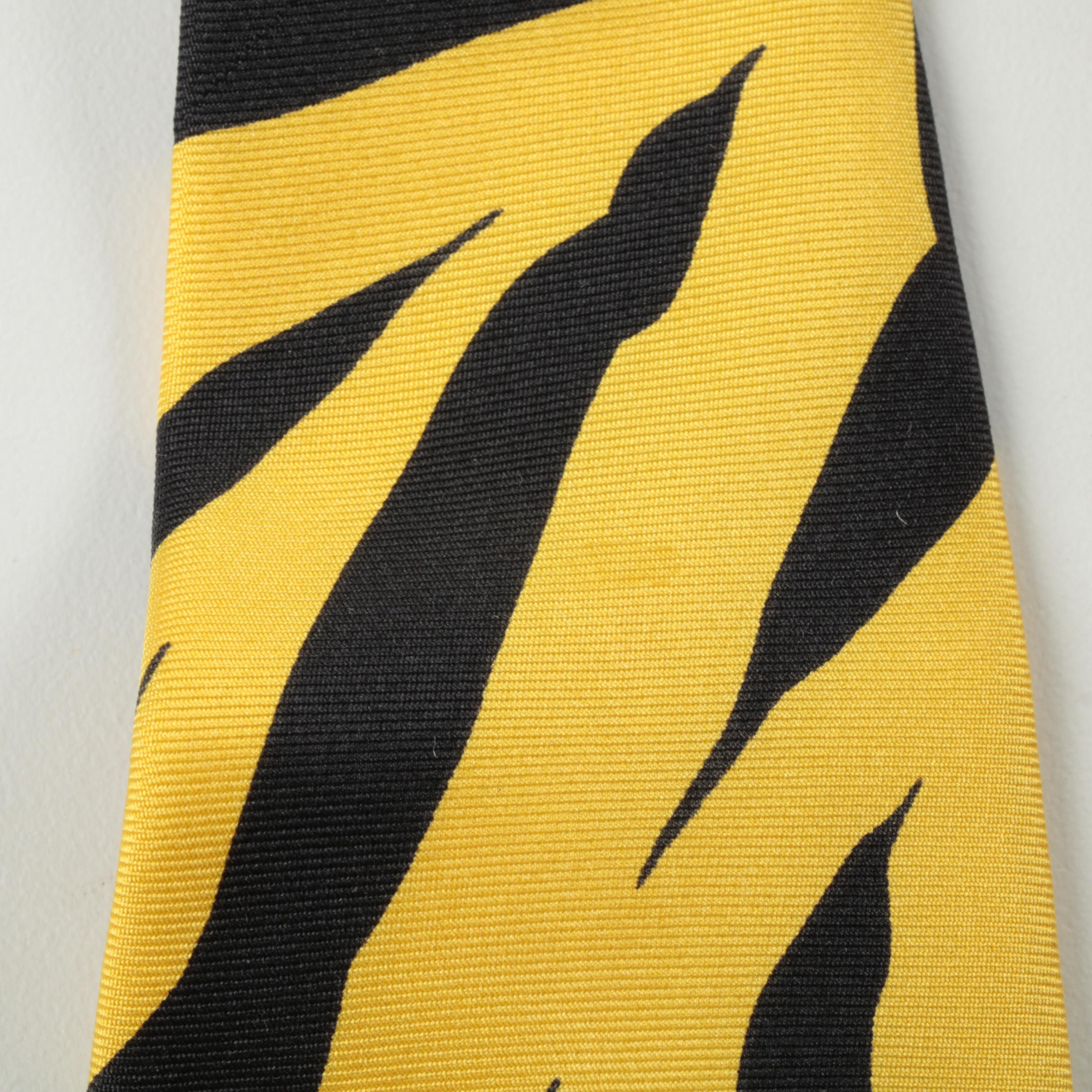 Gianni Versace Couture Bold Patterned Silk Necktie, Made in Italy