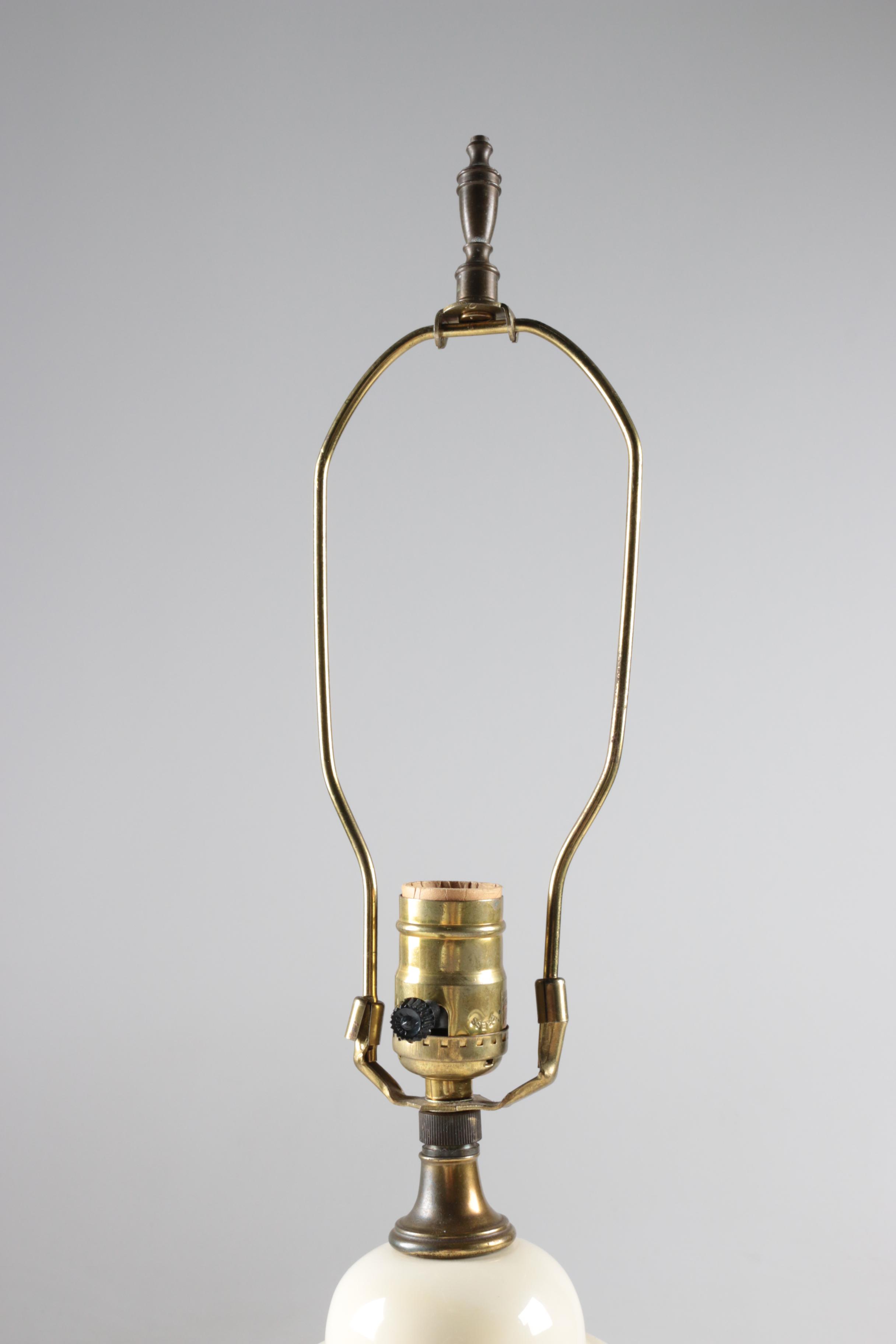 Vintage Pink Floral Ceramic Urn Table Lamp