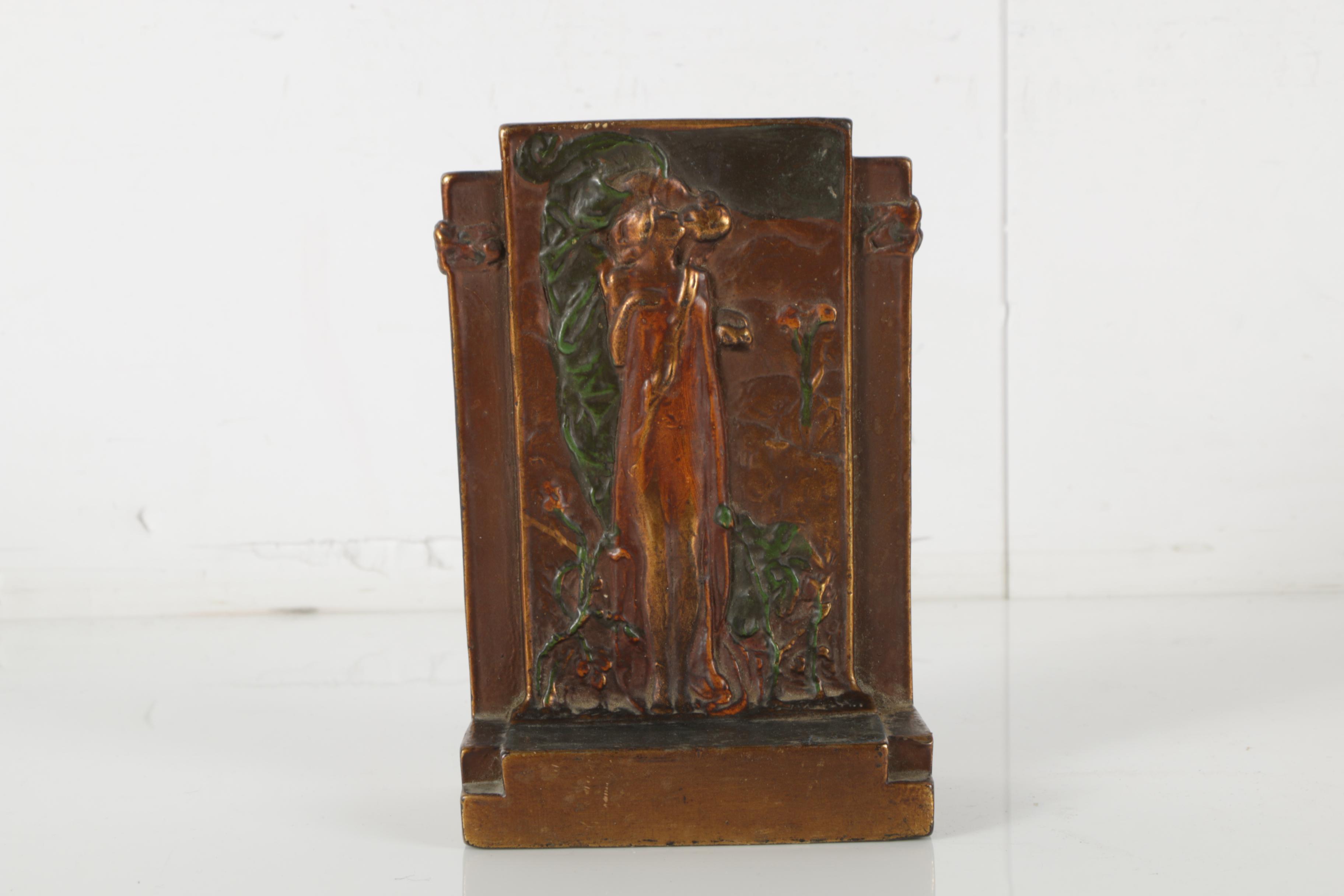 Vintage Bronze Tone Metal Bookends "The Kiss"