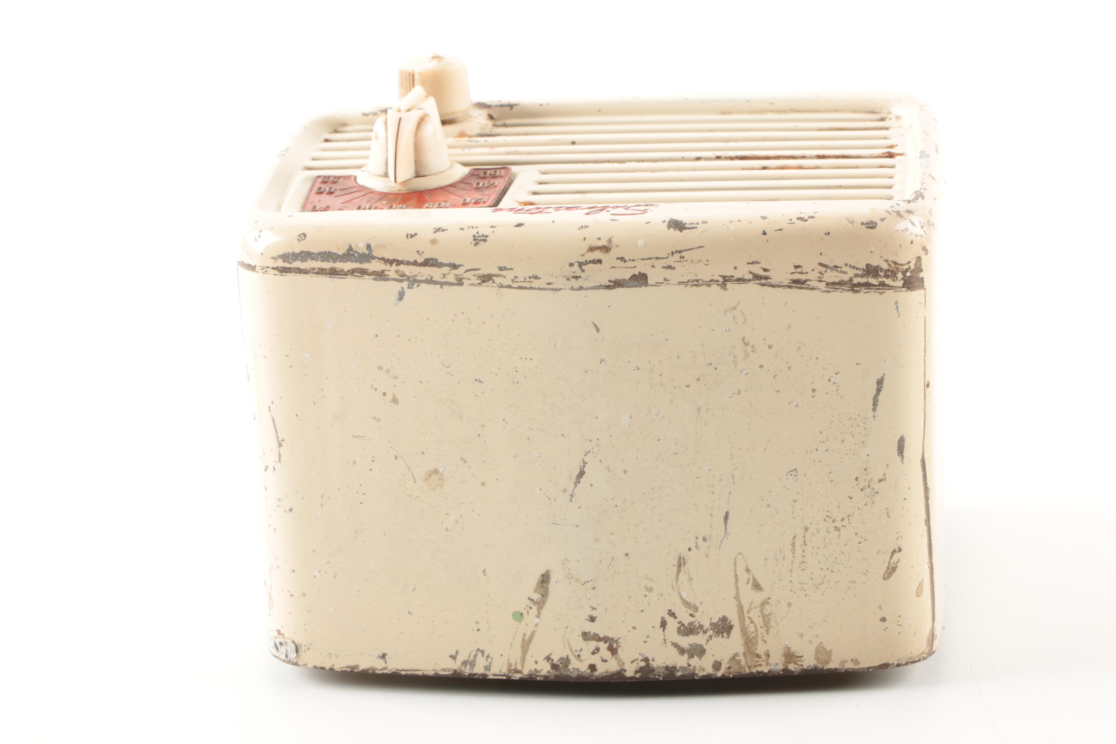 1946 Silvertone 6002 Radio