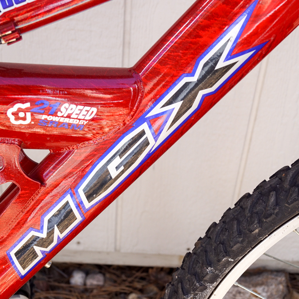 Mongoose DXR 21-Speed Mountain Bike