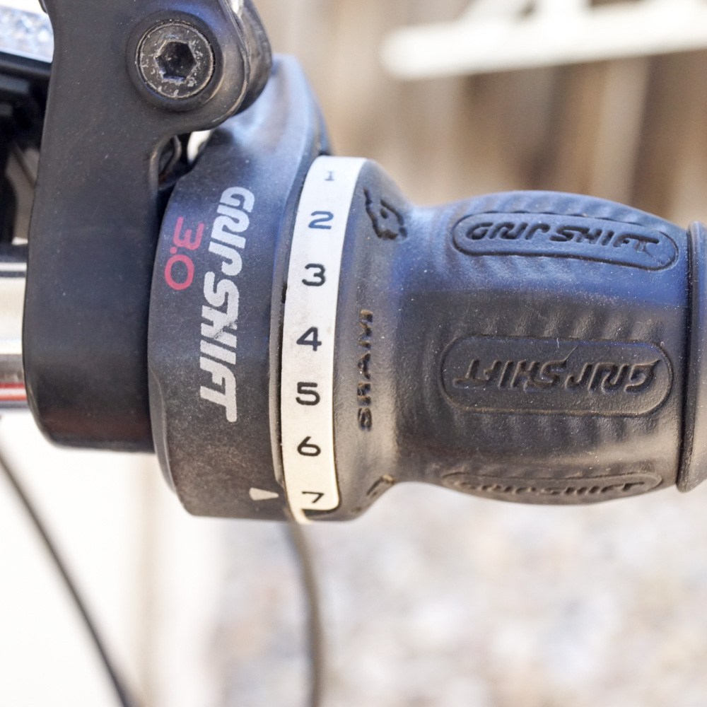 Mongoose DXR 21-Speed Mountain Bike