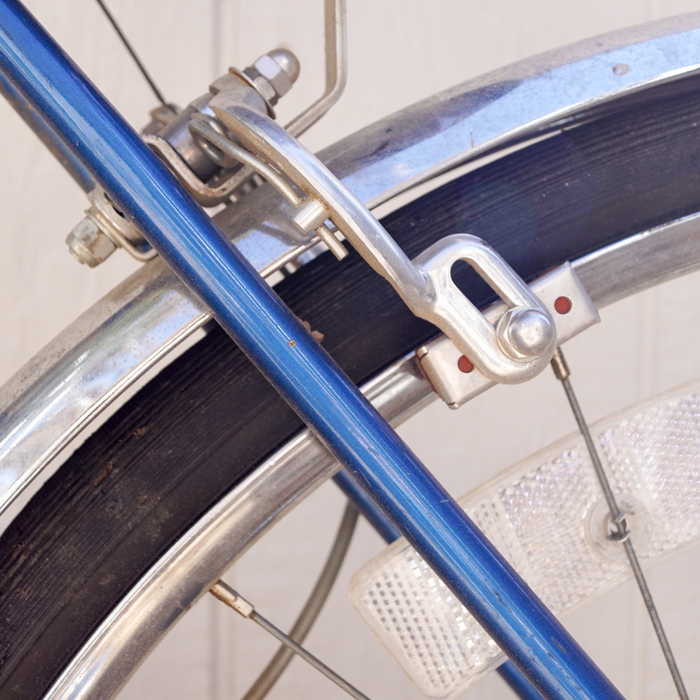 Vintage Schwinn Collegiate 3 Road Bicycle