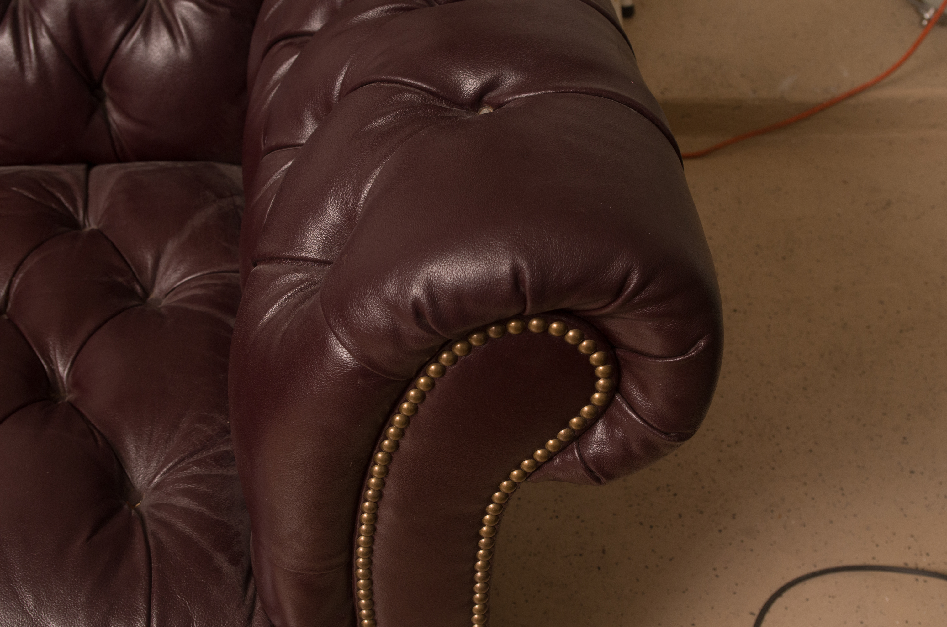 Tufted Burgundy Leatherette Chesterfield Sofa
