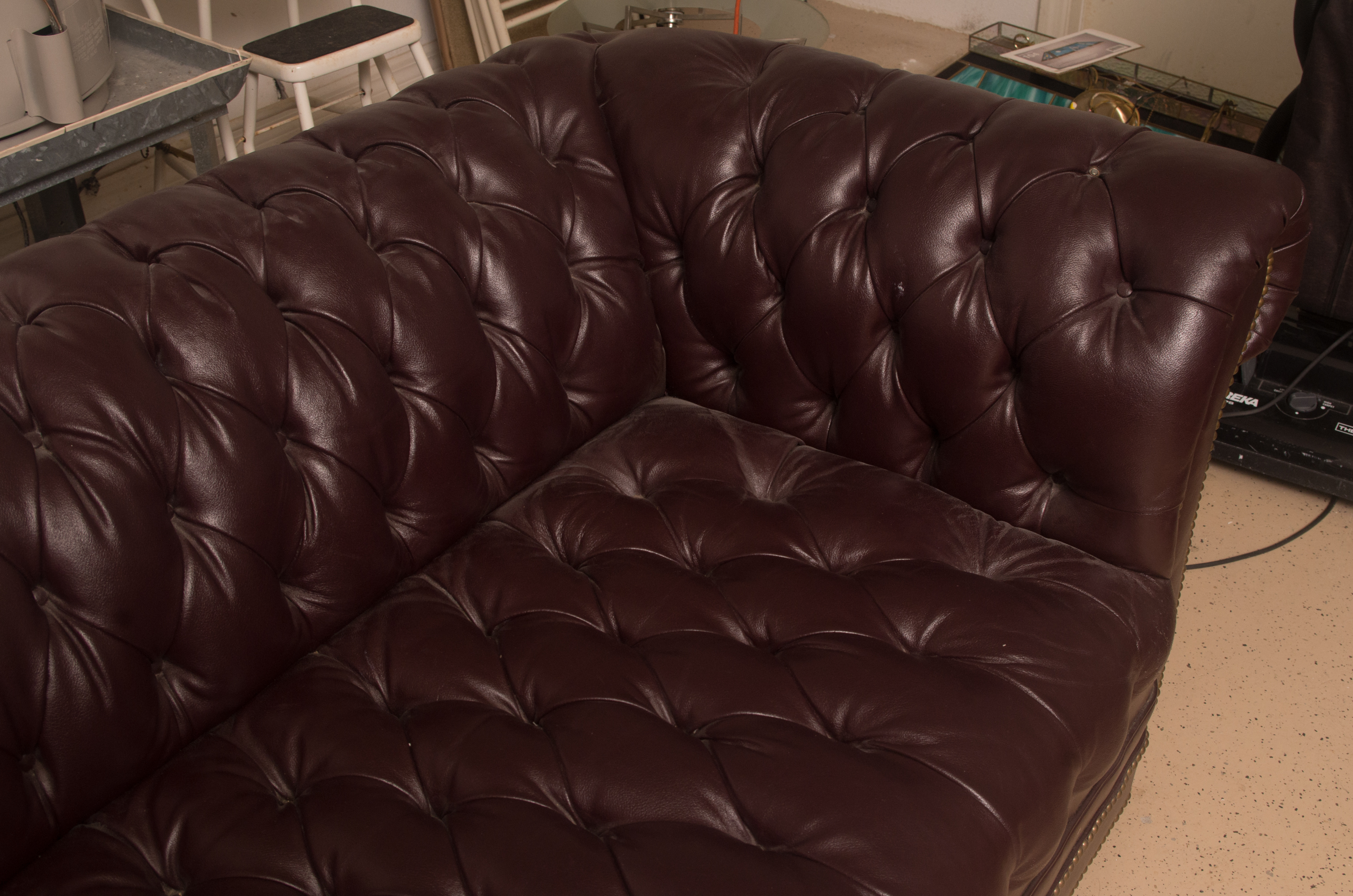 Tufted Burgundy Leatherette Chesterfield Sofa