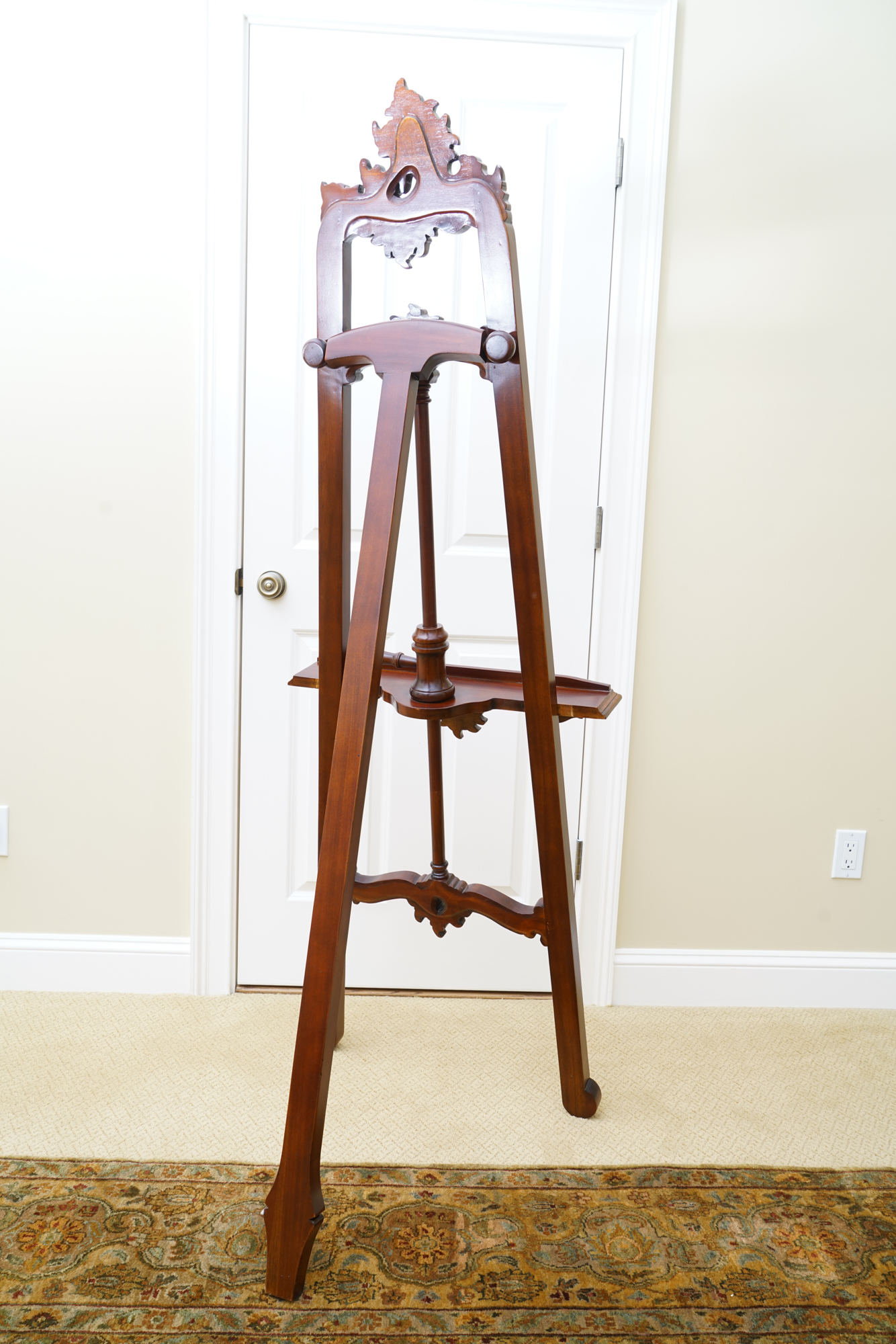 Mahogany Finished Carved Wood Display Easel
