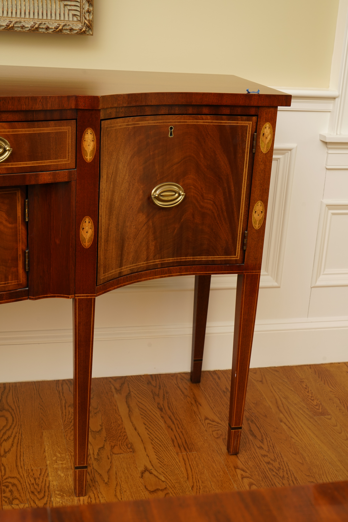 Federal-Style Mount Vernon Reproduction Mahogany Sideboard by Hickory Chair