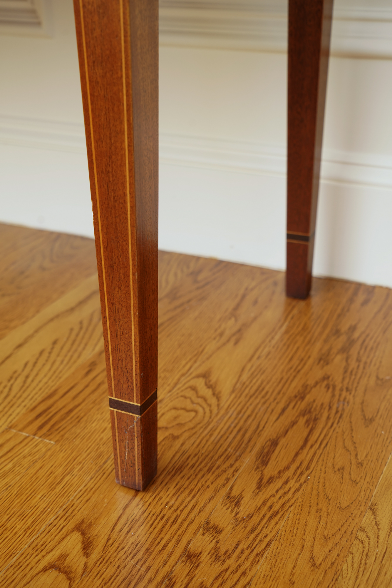 Federal-Style Mount Vernon Reproduction Mahogany Sideboard by Hickory Chair