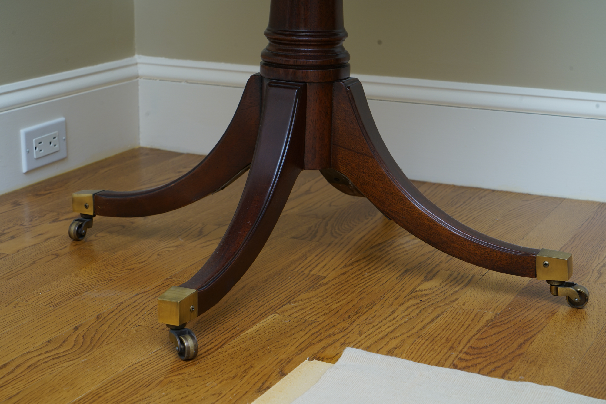 Duncan Phyfe Style Drum Table