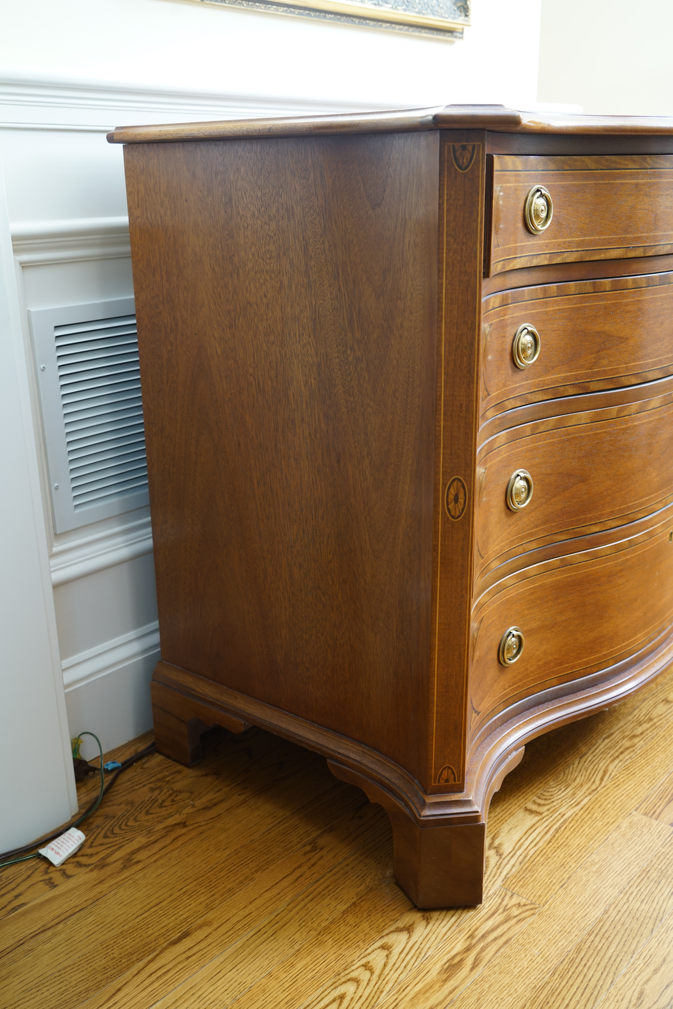 Vintage Hepplewhite Style Mahogany Chest of Drawers by Henredon