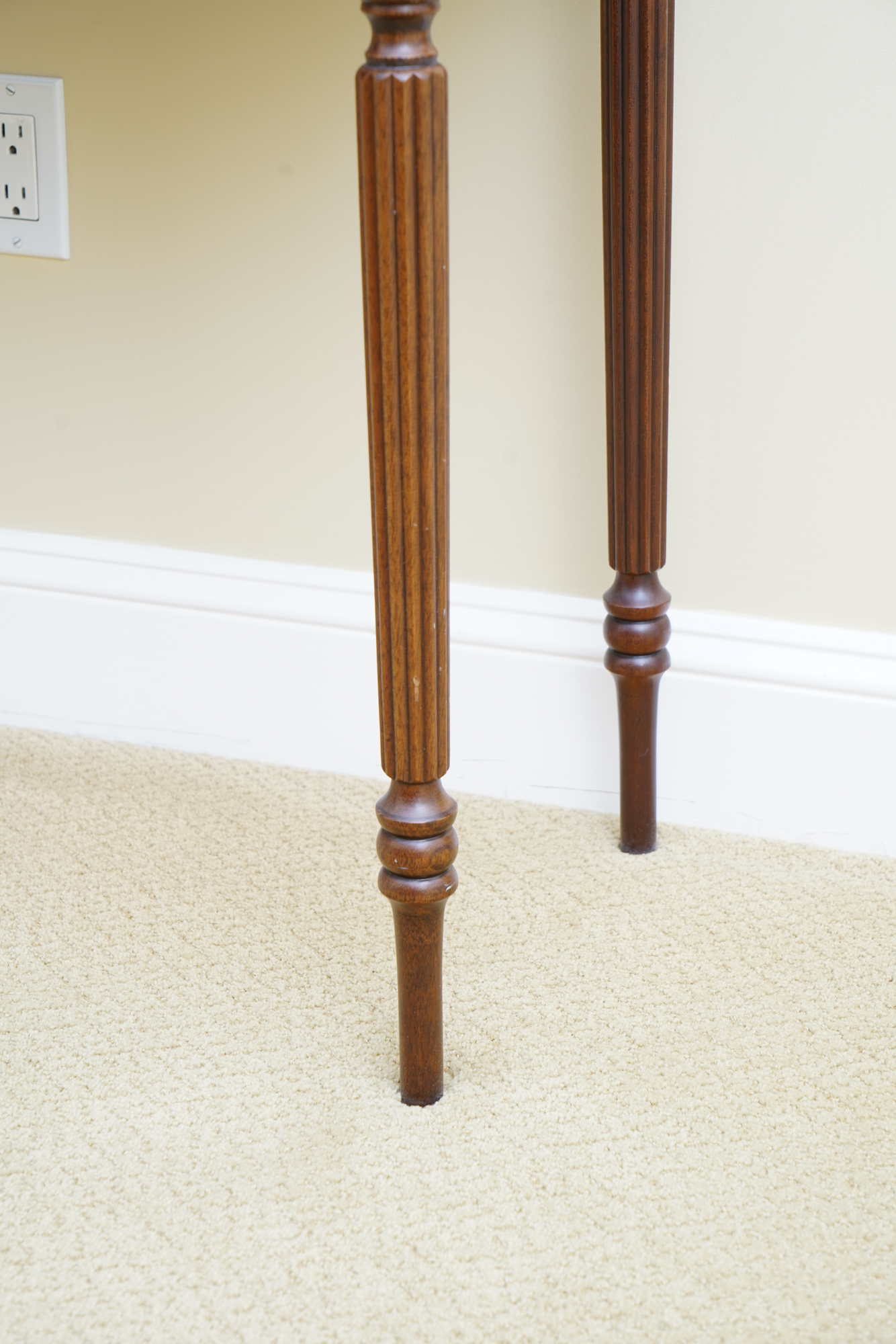 Sheraton Style Flip Top Game Table