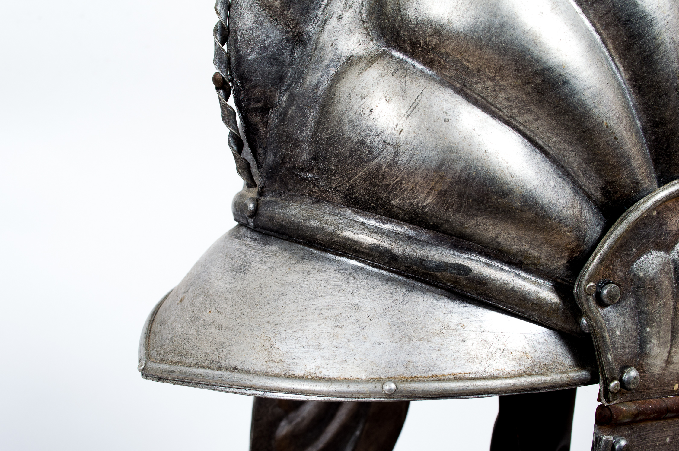 Decorative Knights Helmet Table Lamp