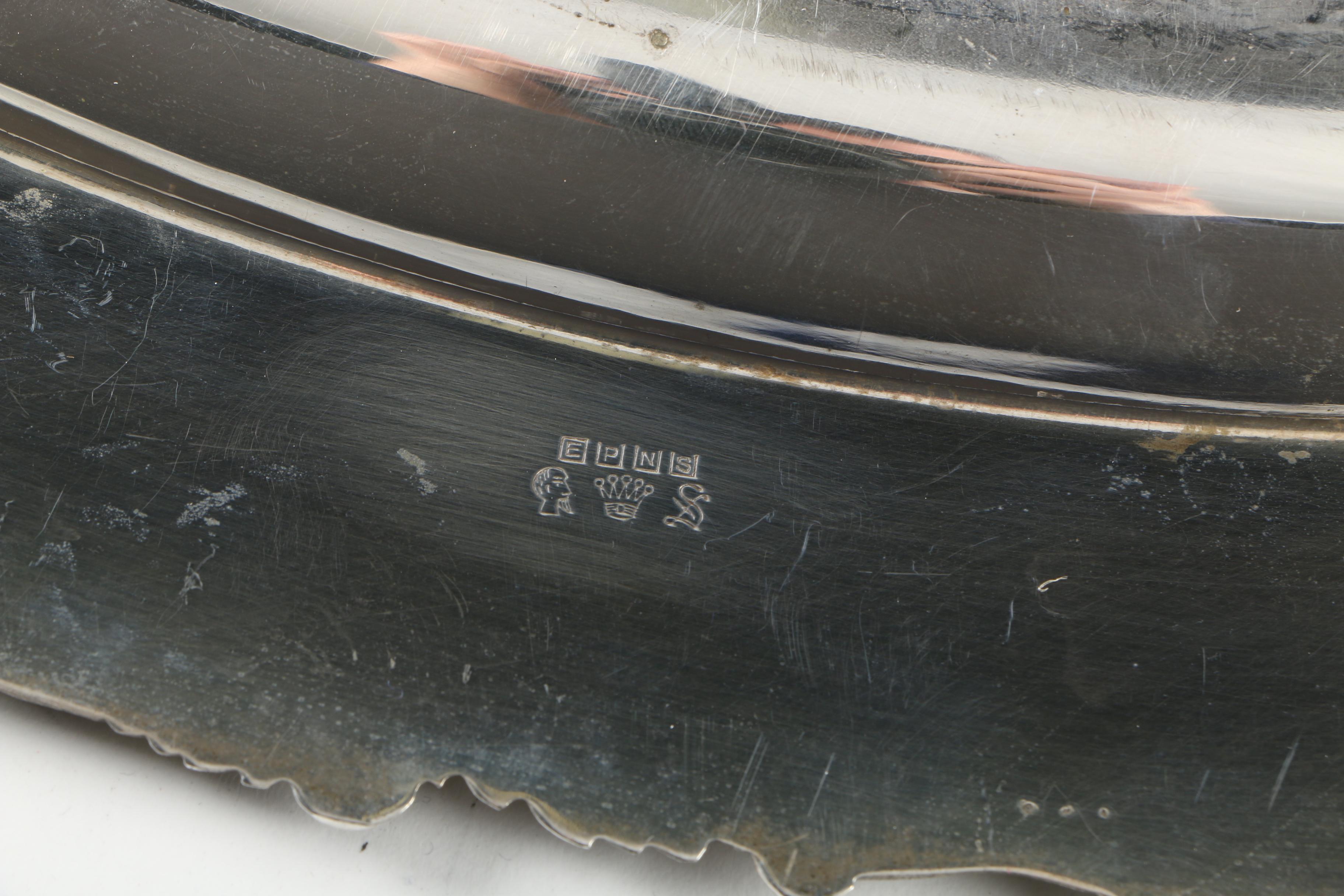 Sheffield Silver Co. Silver Plate Grape Vine Motif Oval Platter