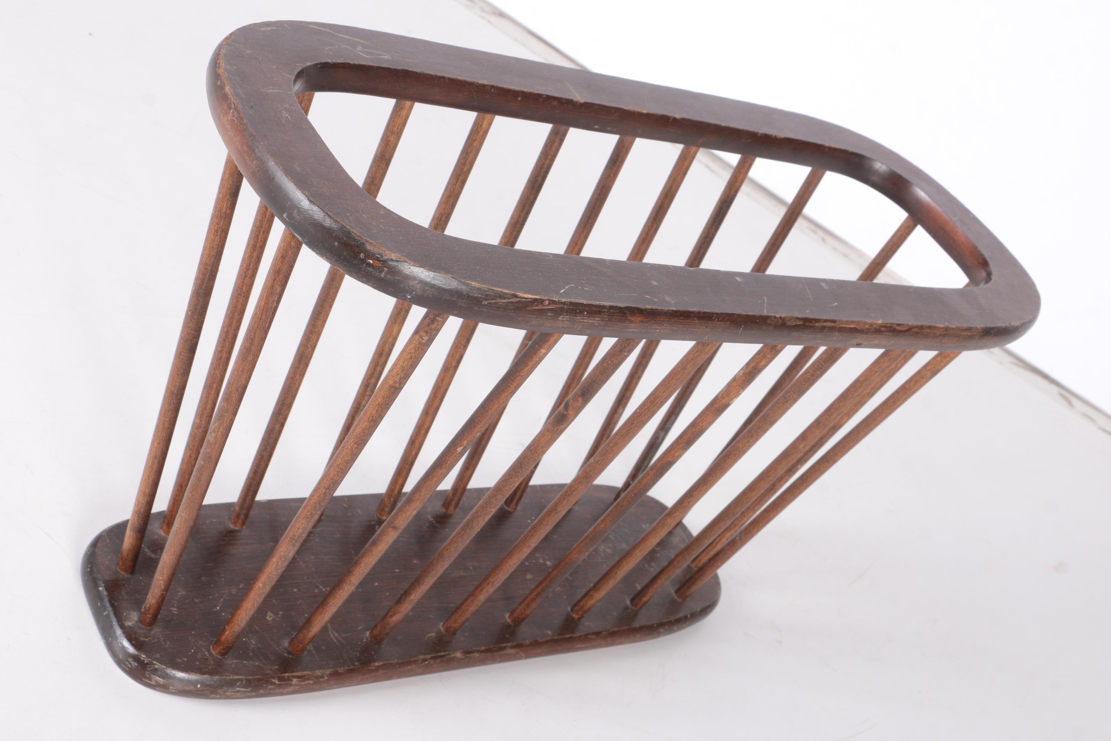 Mid Century Modern Magazine Rack in the Style of Arthur Umanoff