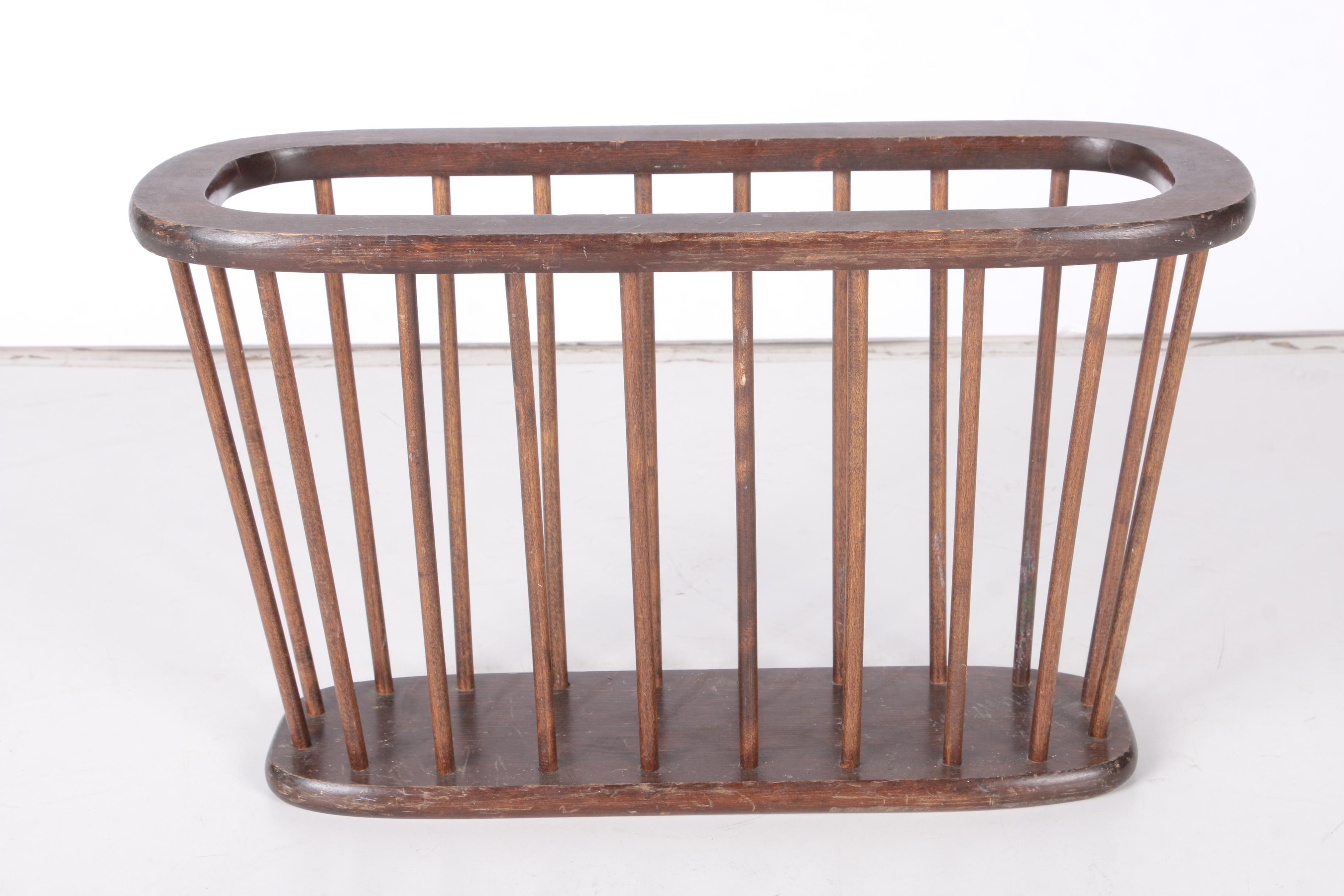 Mid Century Modern Magazine Rack in the Style of Arthur Umanoff