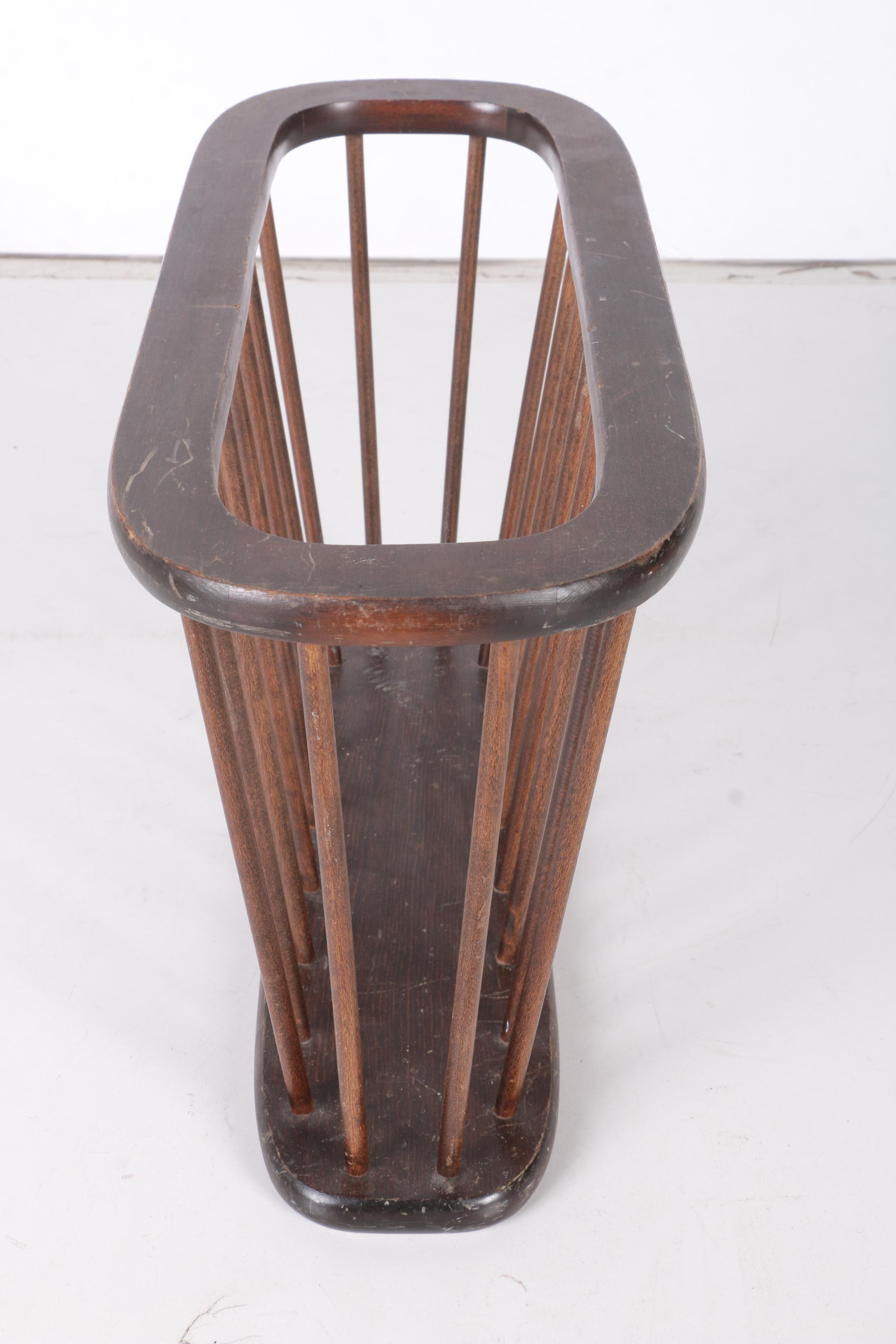 Mid Century Modern Magazine Rack in the Style of Arthur Umanoff
